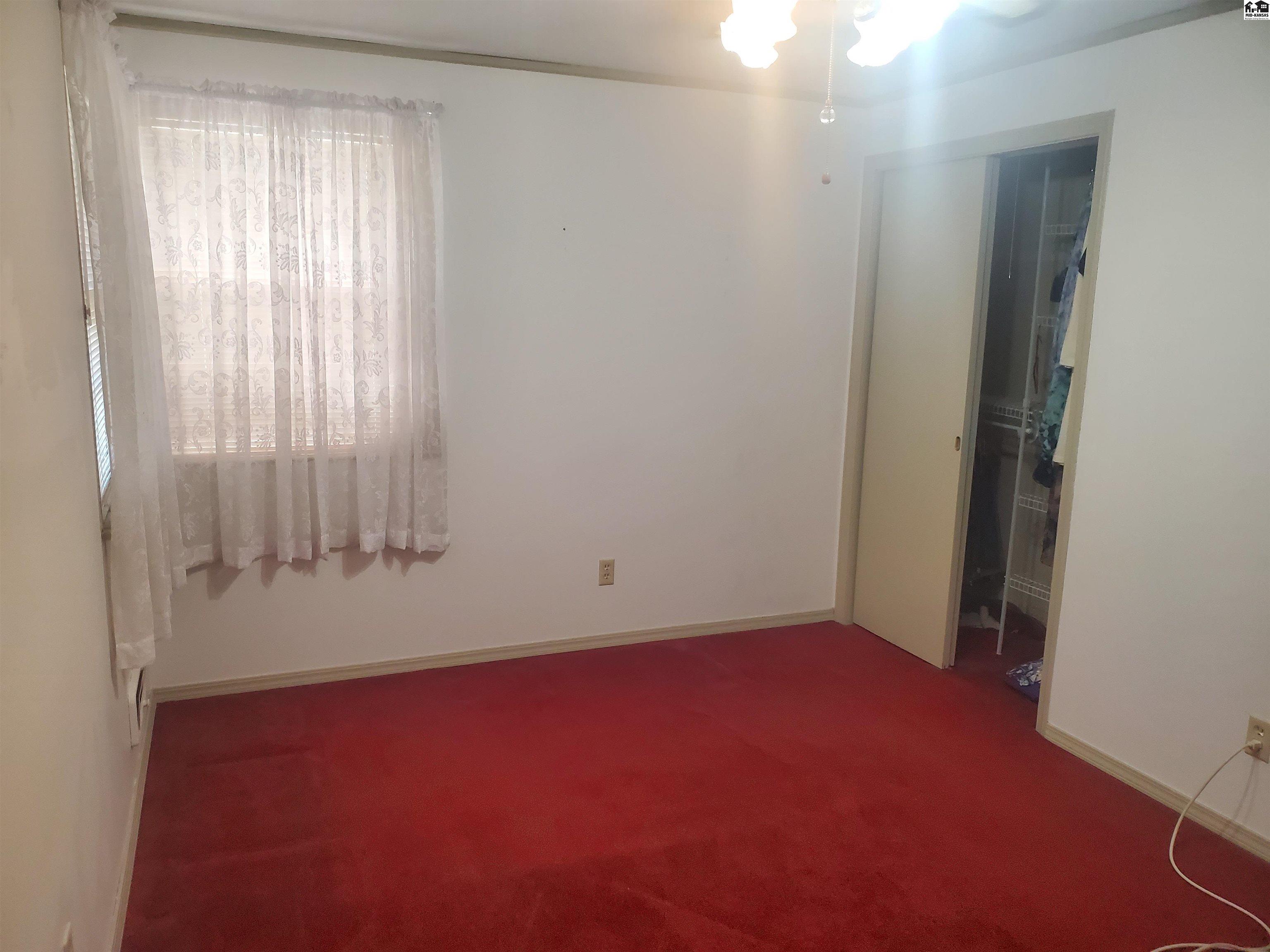 946 N Barber Street Mcpherson KS 67460