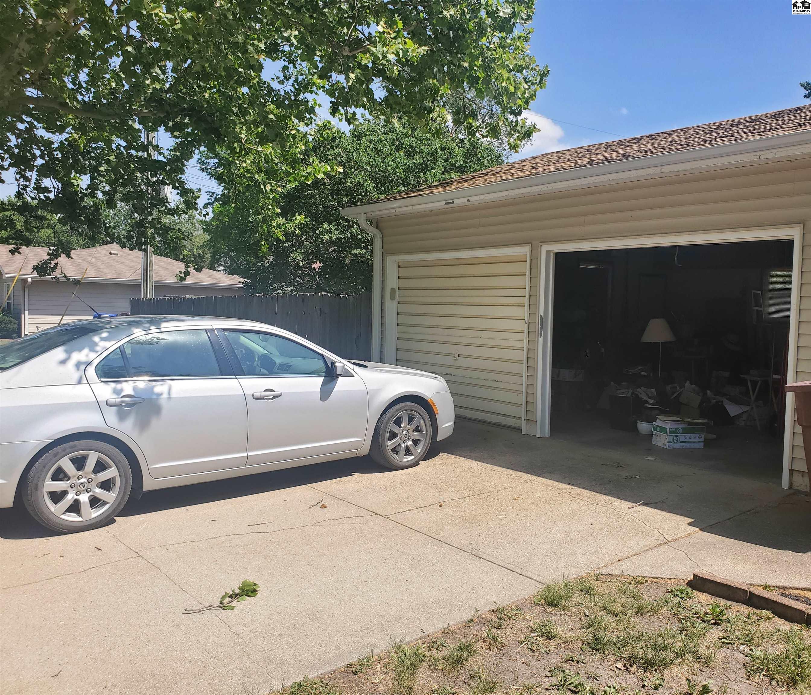 946 N Barber Street Mcpherson KS 67460
