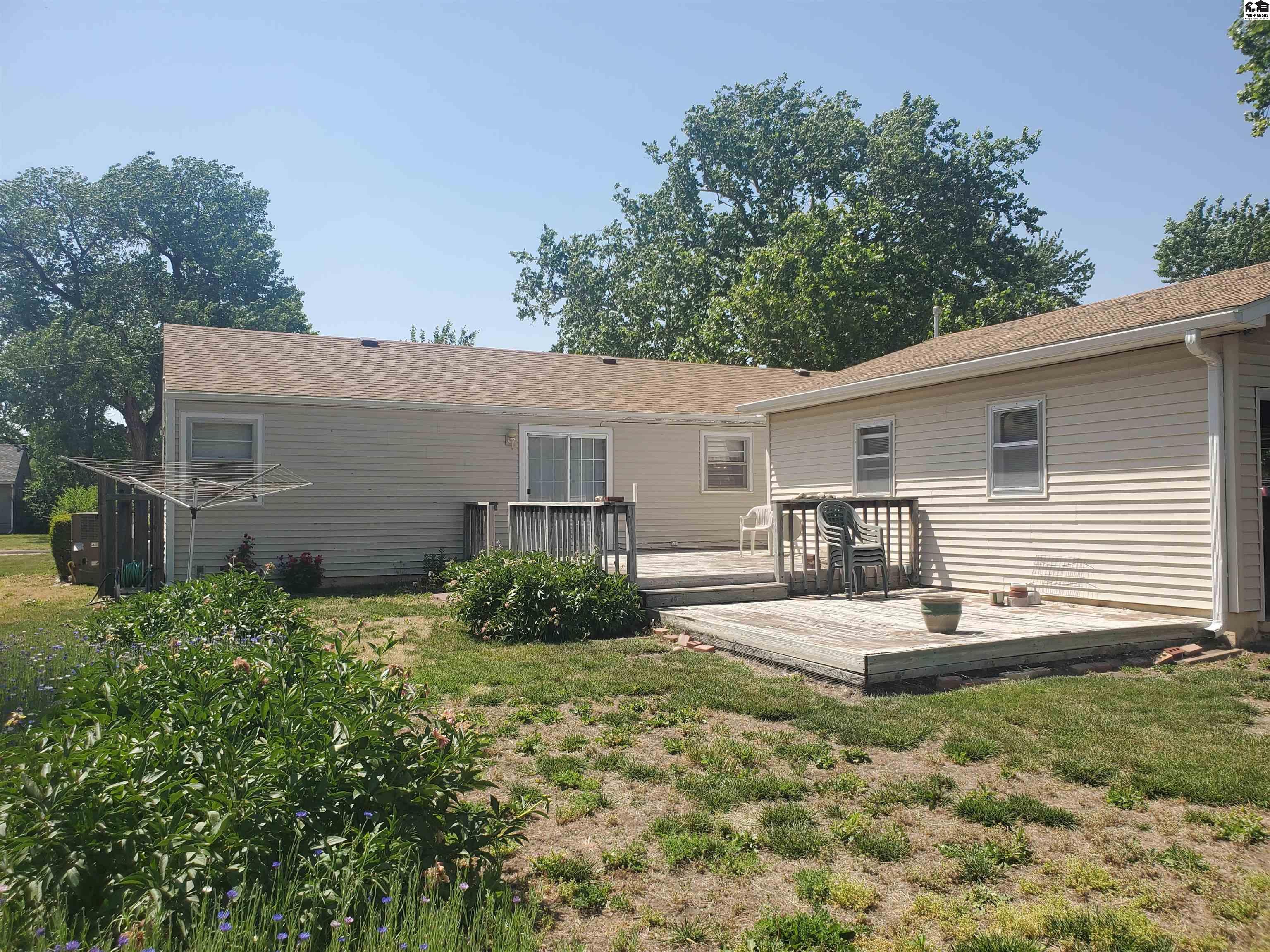 946 N Barber Street Mcpherson KS 67460