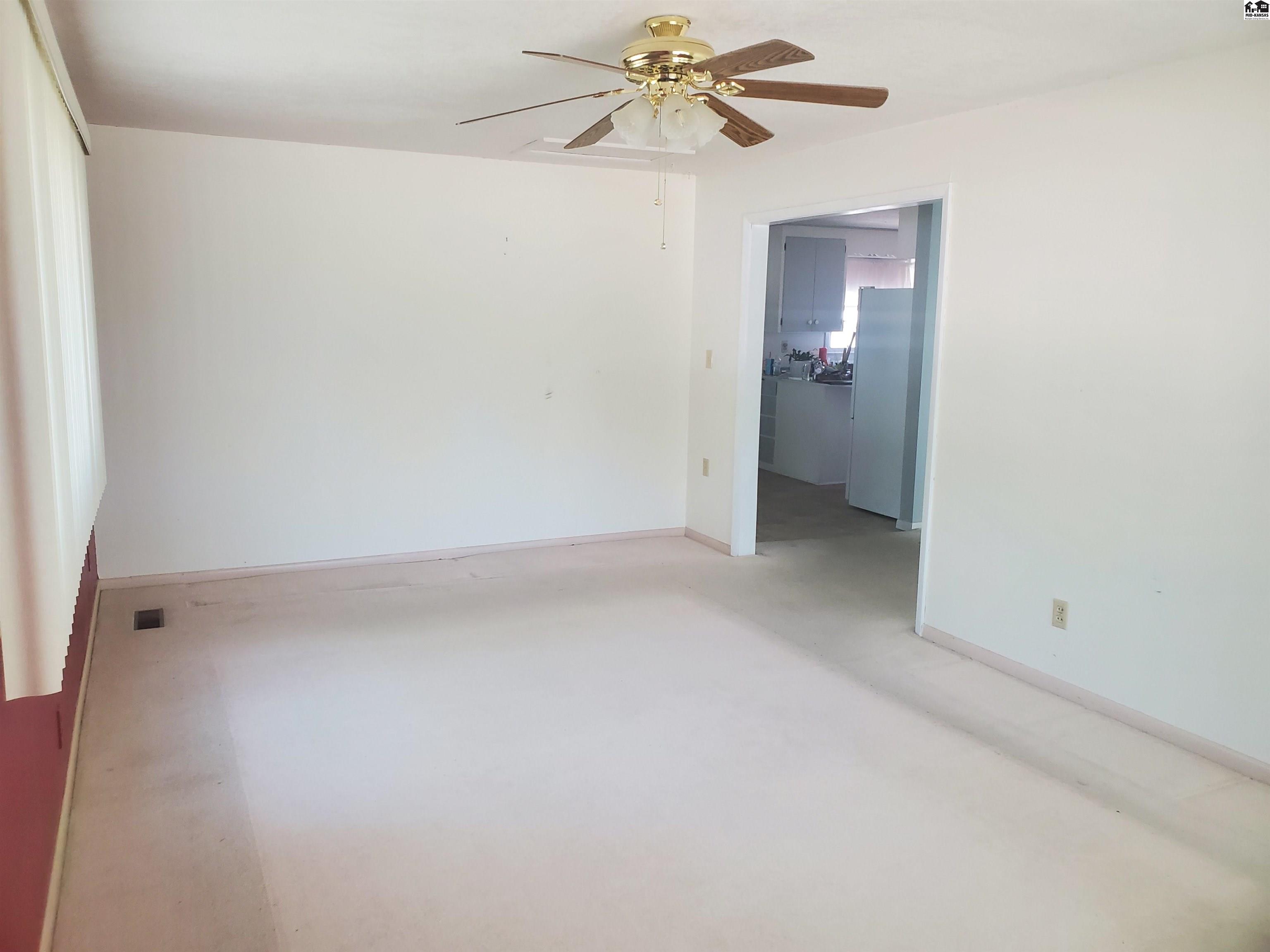 946 N Barber Street Mcpherson KS 67460