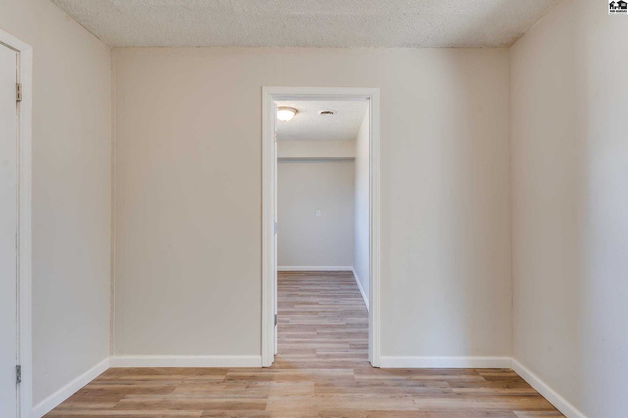 1319 N Arthur Street Hutchinson KS 67501