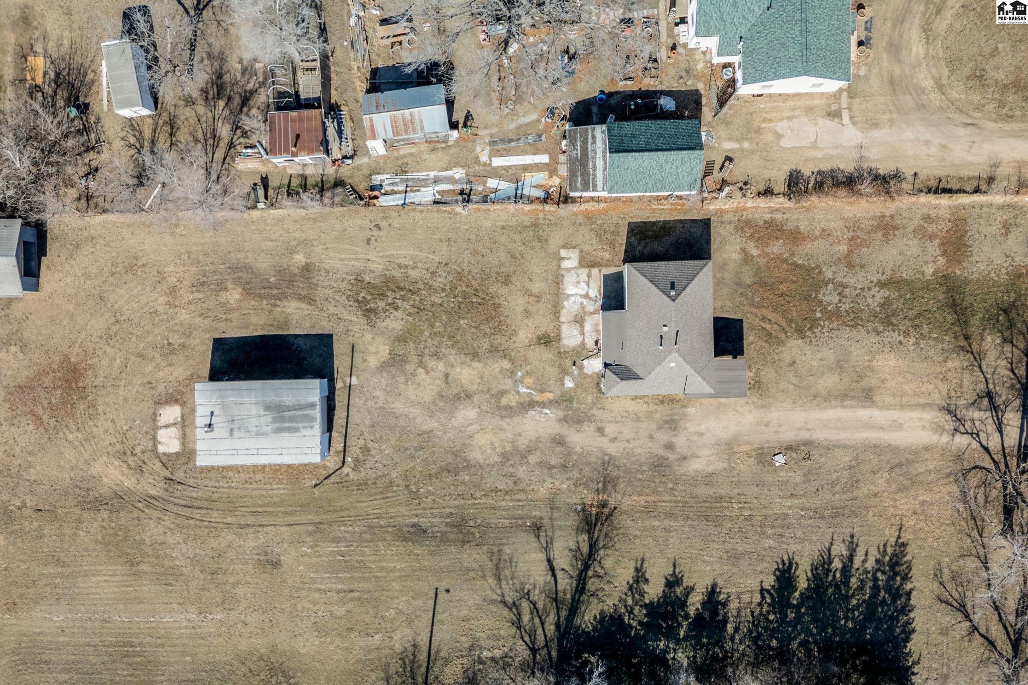 1319 N Arthur Street Hutchinson KS 67501