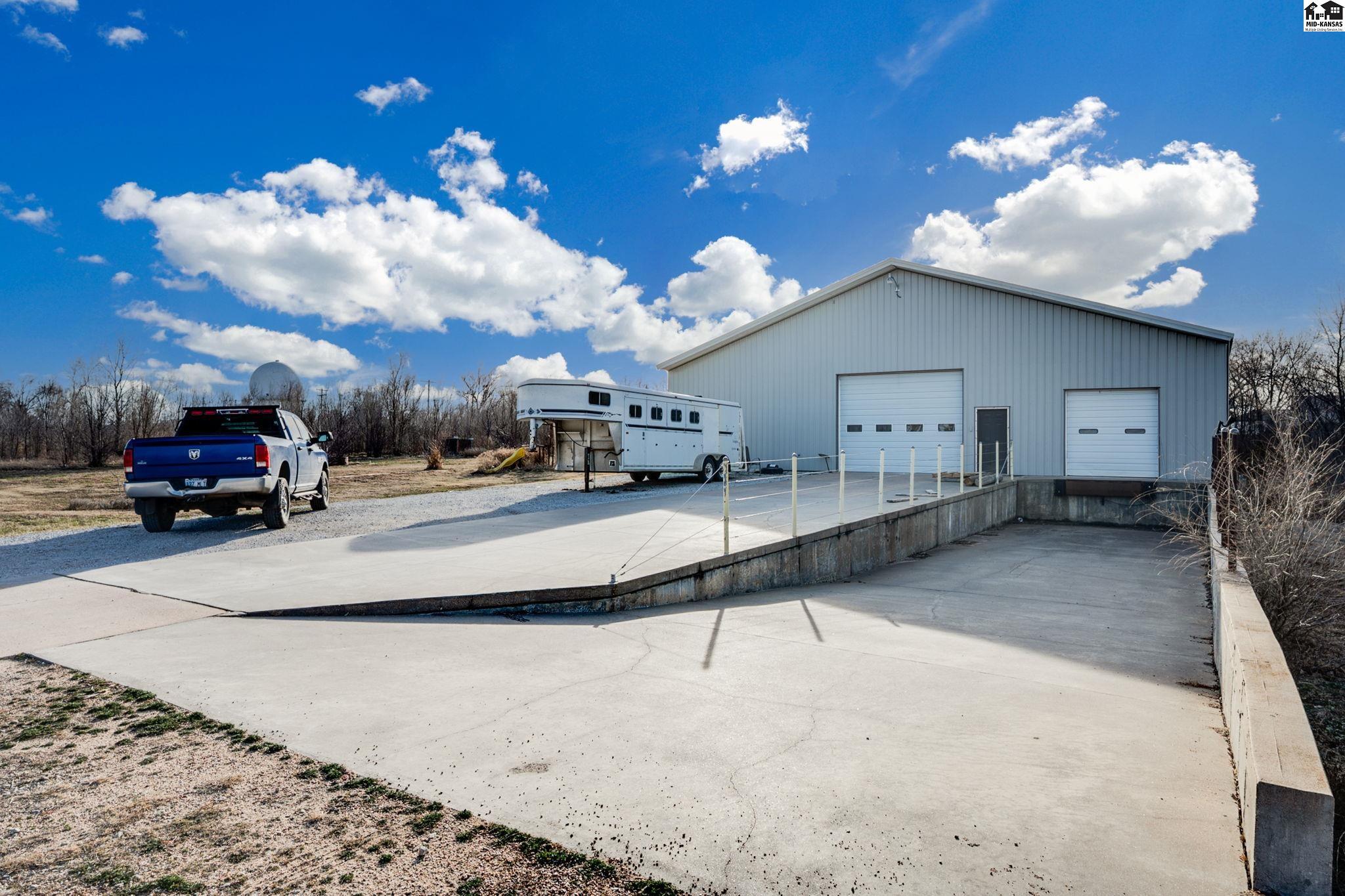 2405 E Wasp Road Hutchinson KS 67501