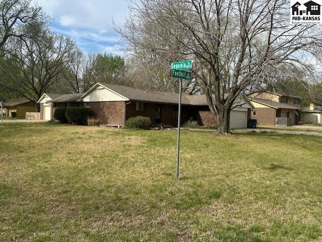 811 Foothill Drive Hutchinson KS 67502