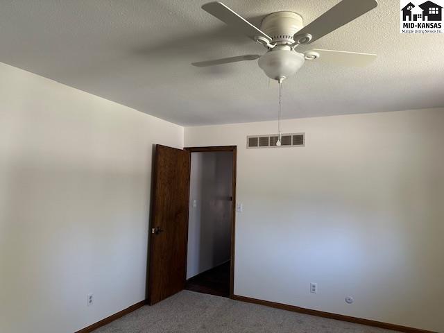 811 Foothill Drive Hutchinson KS 67502