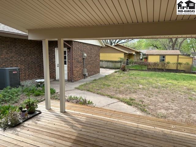 811 Foothill Drive Hutchinson KS 67502