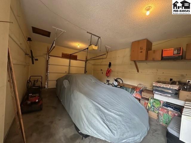 811 Foothill Drive Hutchinson KS 67502