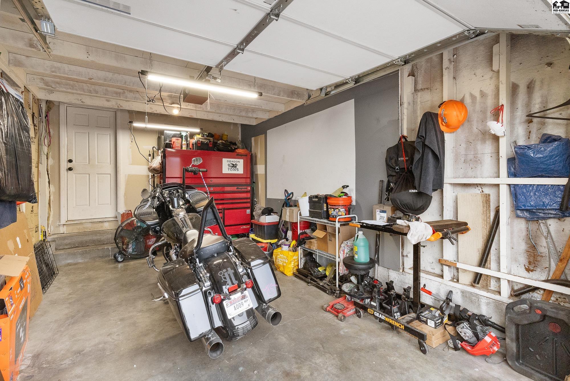 910 E 11th Avenue Hutchinson KS 67501