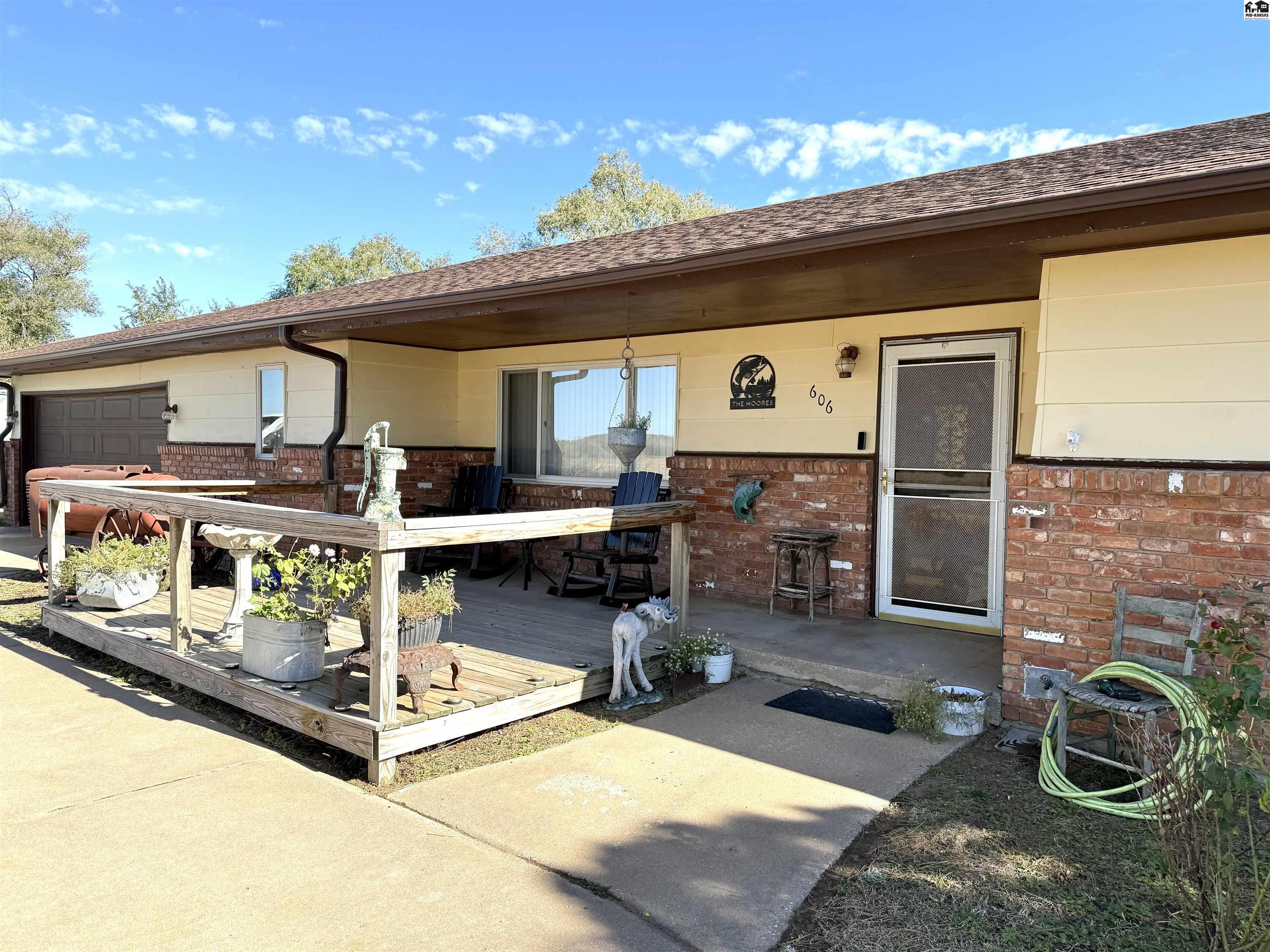 606 N Miller Street Attica KS 67009