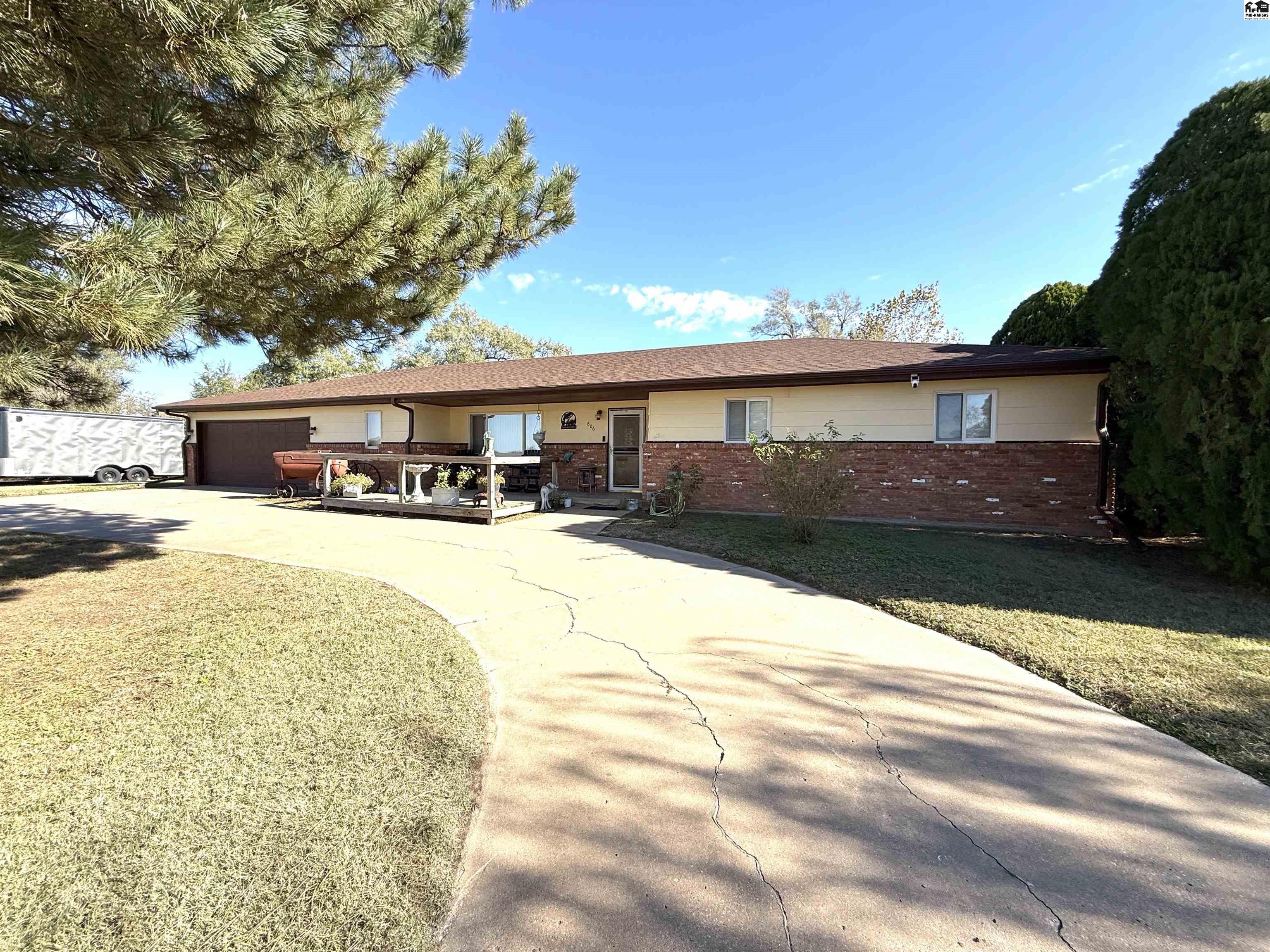 606 N Miller Street Attica KS 67009