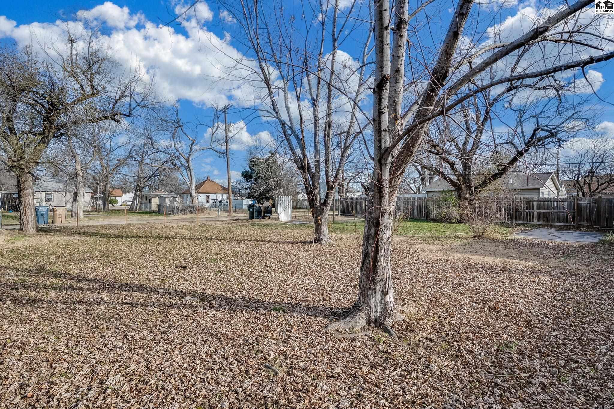 930 E 7th Avenue Hutchinson KS 67501