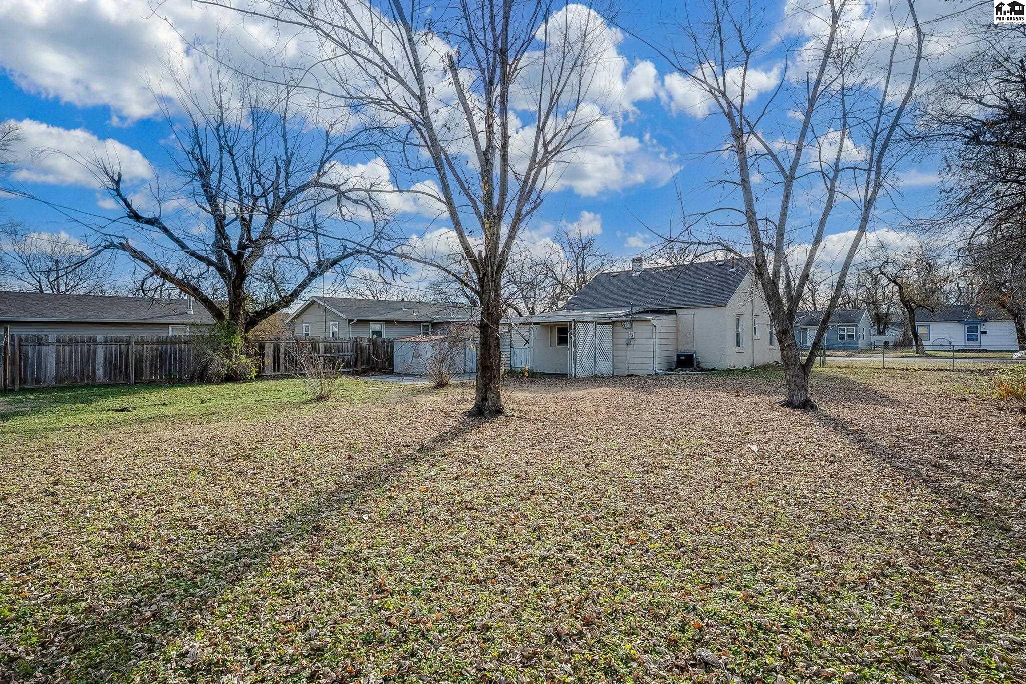 930 E 7th Avenue Hutchinson KS 67501