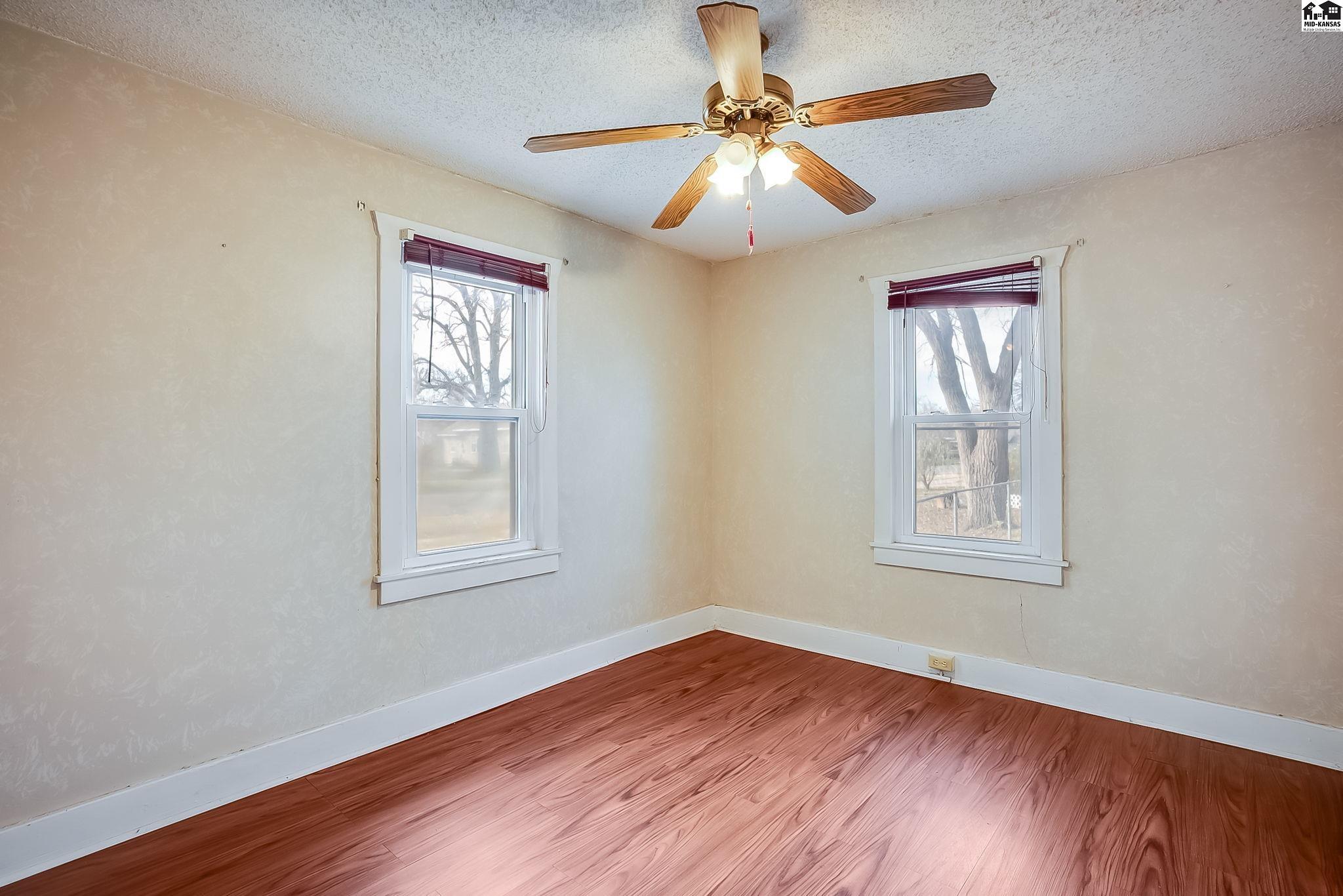 930 E 7th Avenue Hutchinson KS 67501