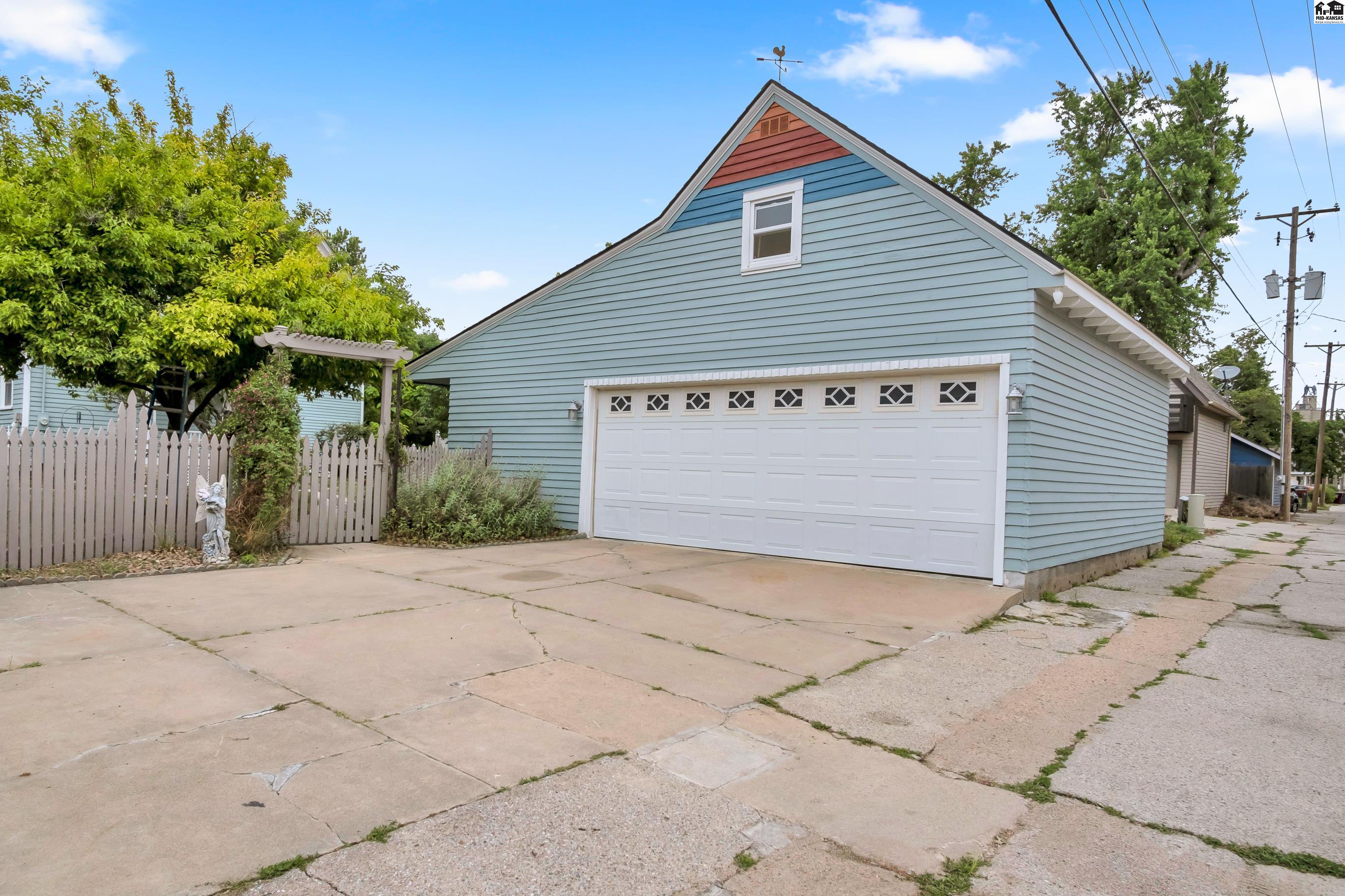 215 S Walnut Street Mcpherson KS 67460