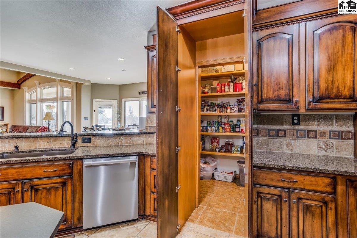 4805 E 28th Avenue Hutchinson KS 67502