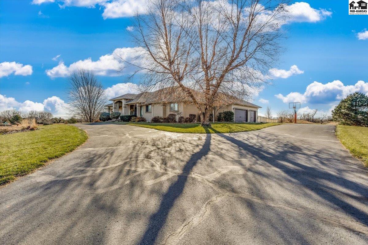 4805 E 28th Avenue Hutchinson KS 67502