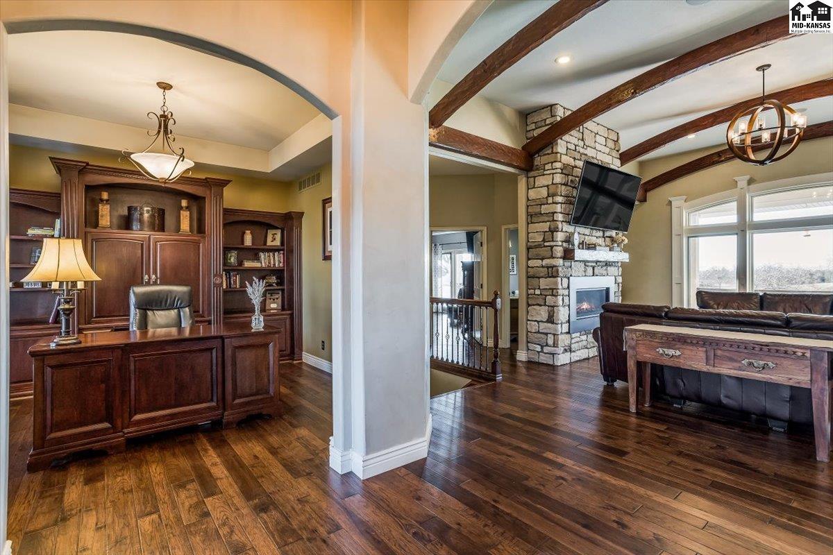 4805 E 28th Avenue Hutchinson KS 67502