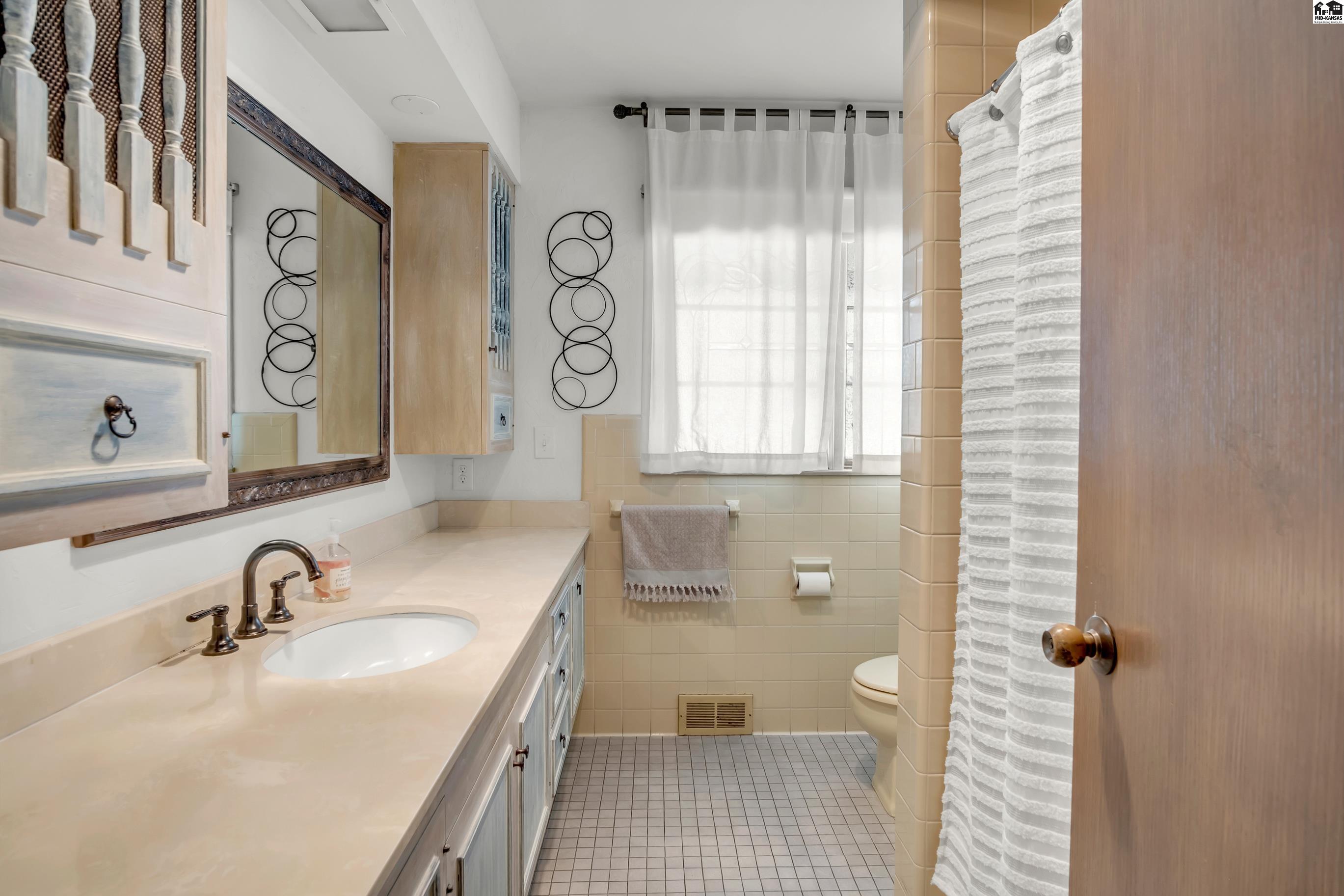 200 Countryside Drive Hutchinson KS 67502