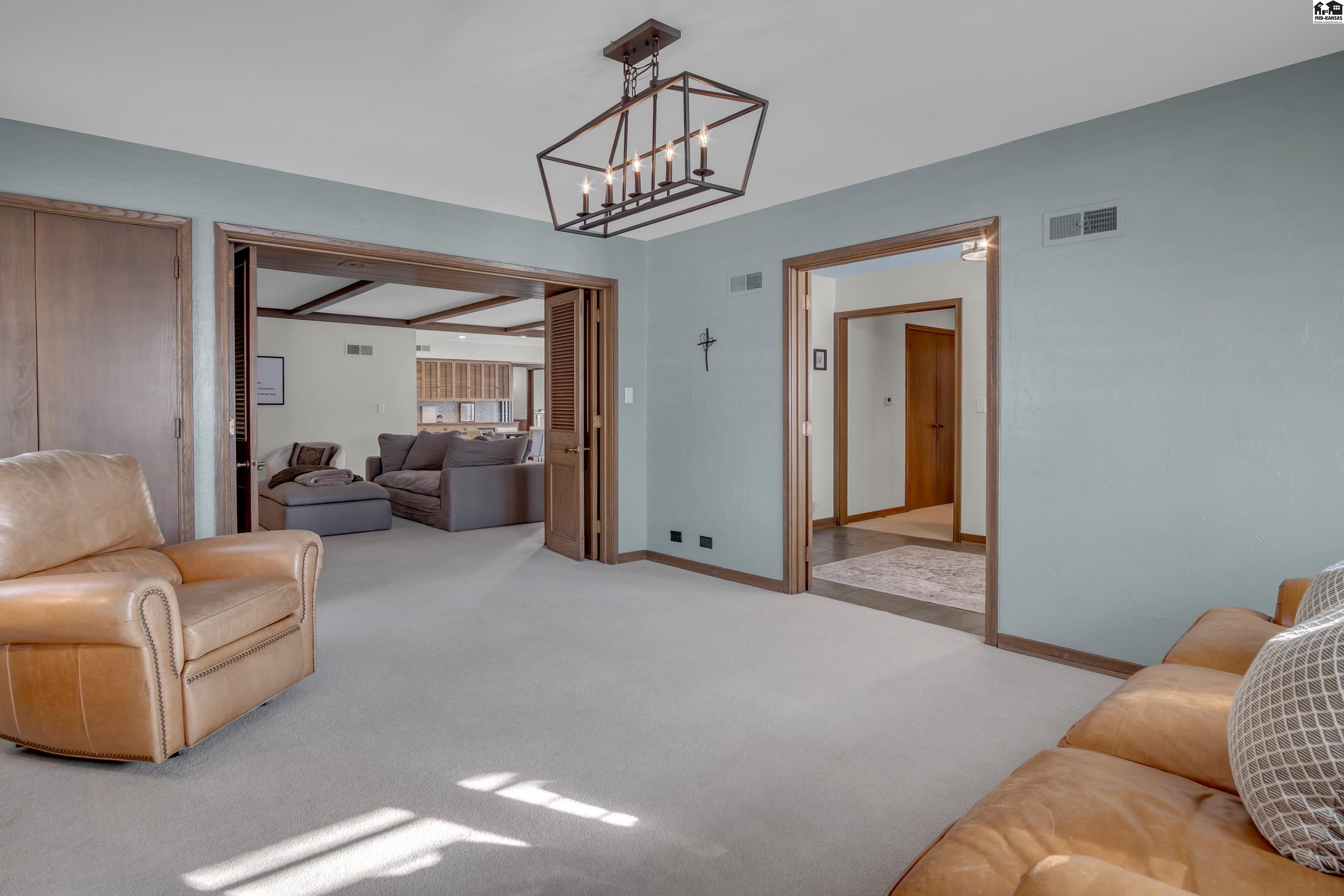 200 Countryside Drive Hutchinson KS 67502