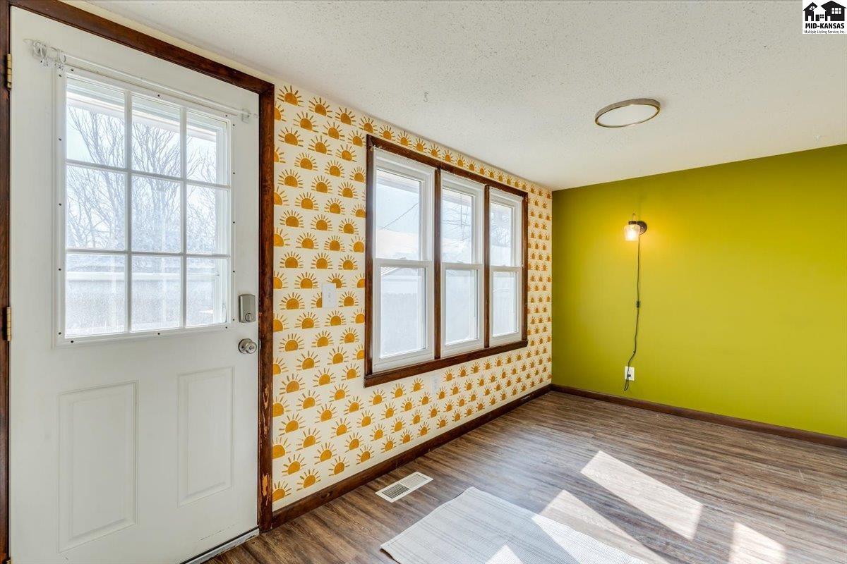 904 N Plum Street Hutchinson KS 67501