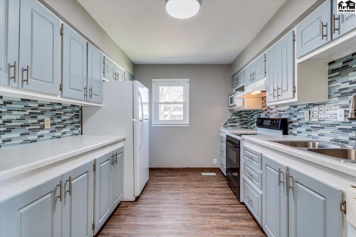 904 N Plum Street Hutchinson KS 67501