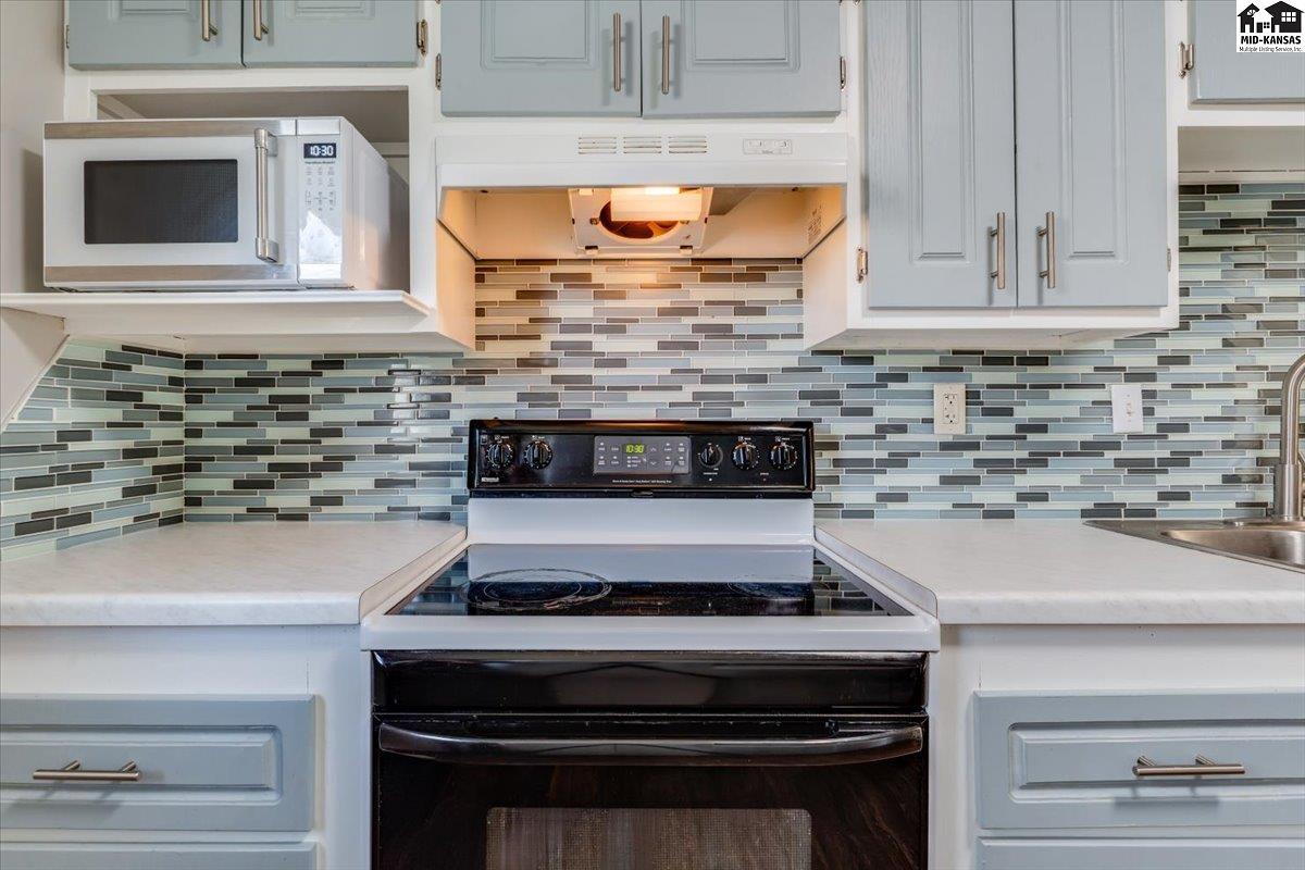 904 N Plum Street Hutchinson KS 67501