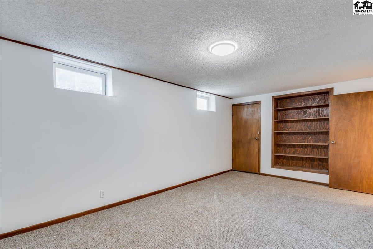 904 N Plum Street Hutchinson KS 67501