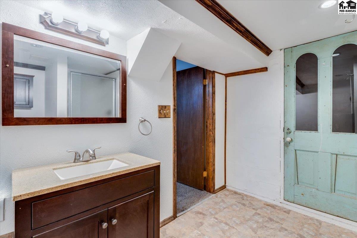 904 N Plum Street Hutchinson KS 67501