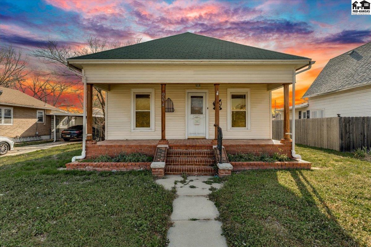 904 N Plum Street Hutchinson KS 67501