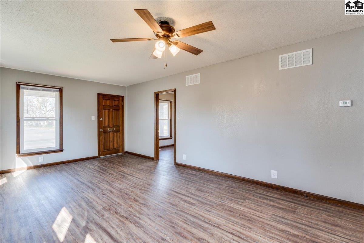 904 N Plum Street Hutchinson KS 67501