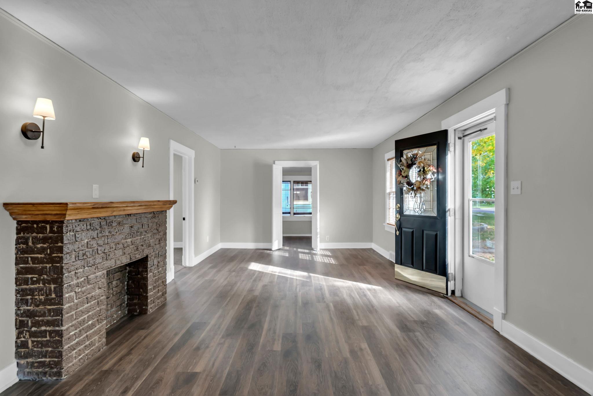 202 E 19th Avenue Hutchinson KS 67502