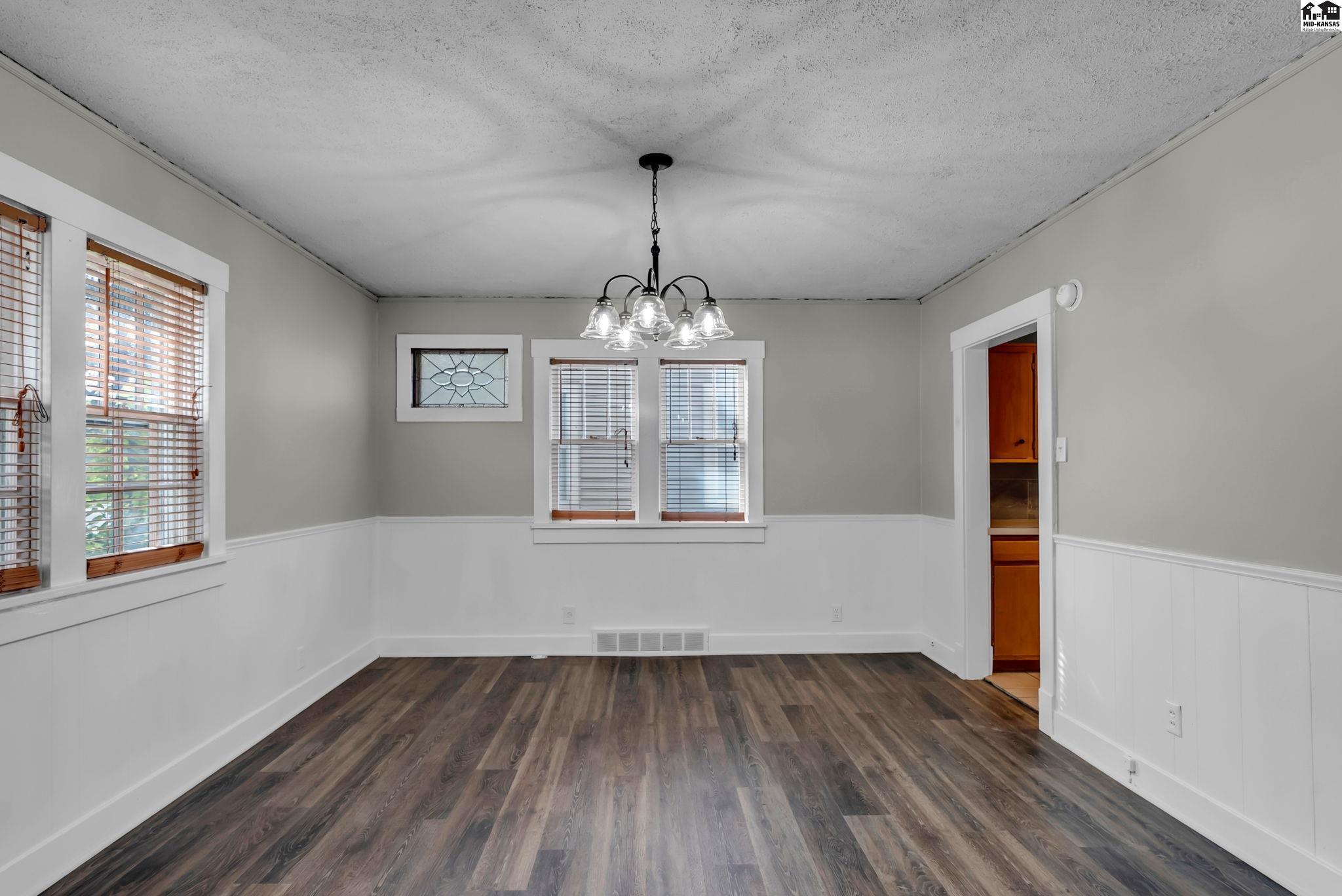 202 E 19th Avenue Hutchinson KS 67502