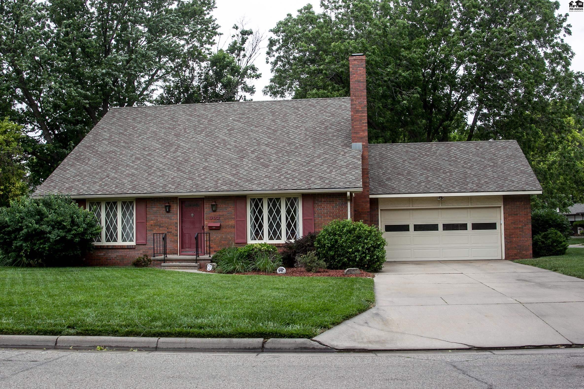 802 Bannock Burn Road Hutchinson KS 67502