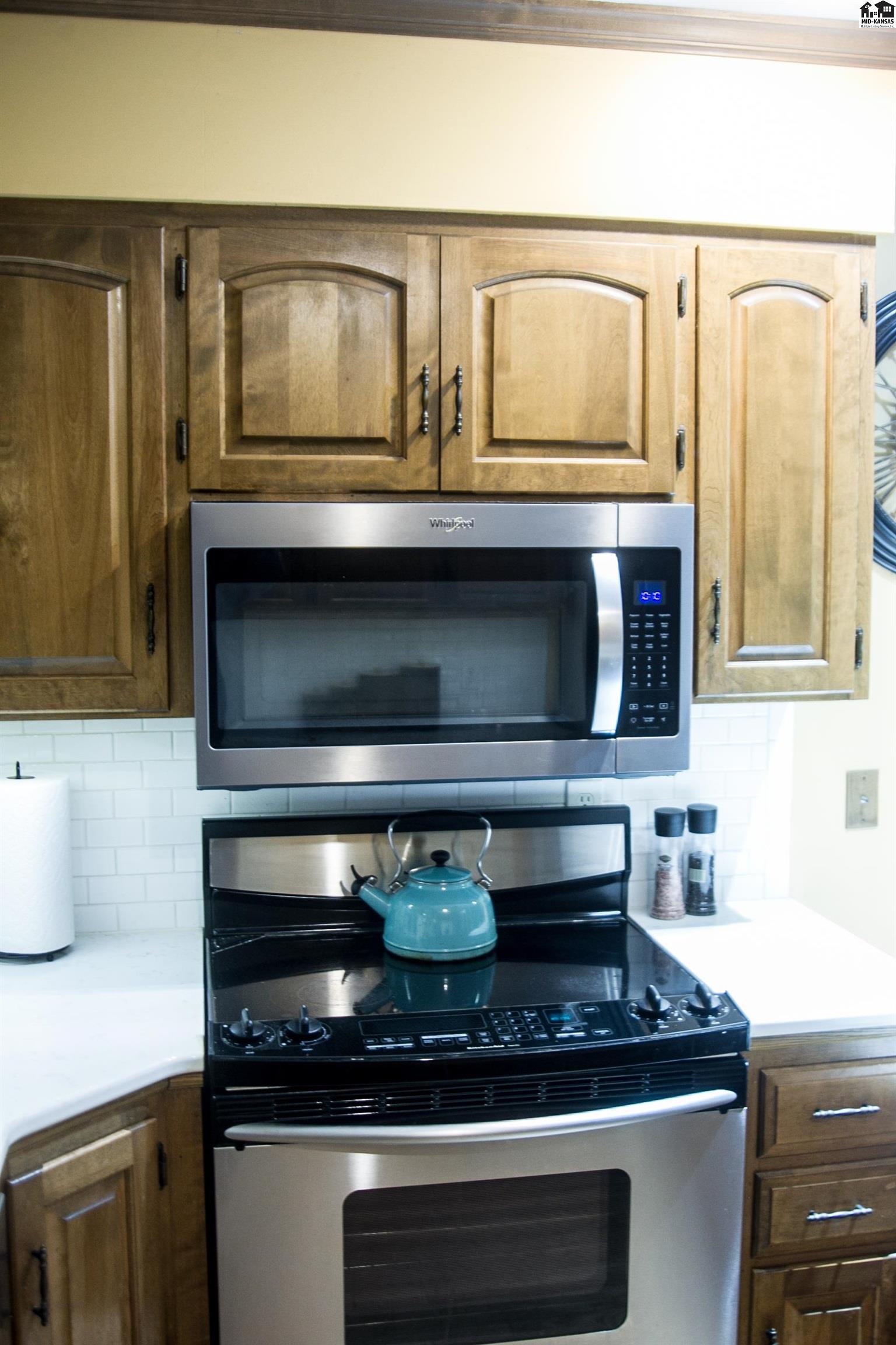 802 Bannock Burn Road Hutchinson KS 67502