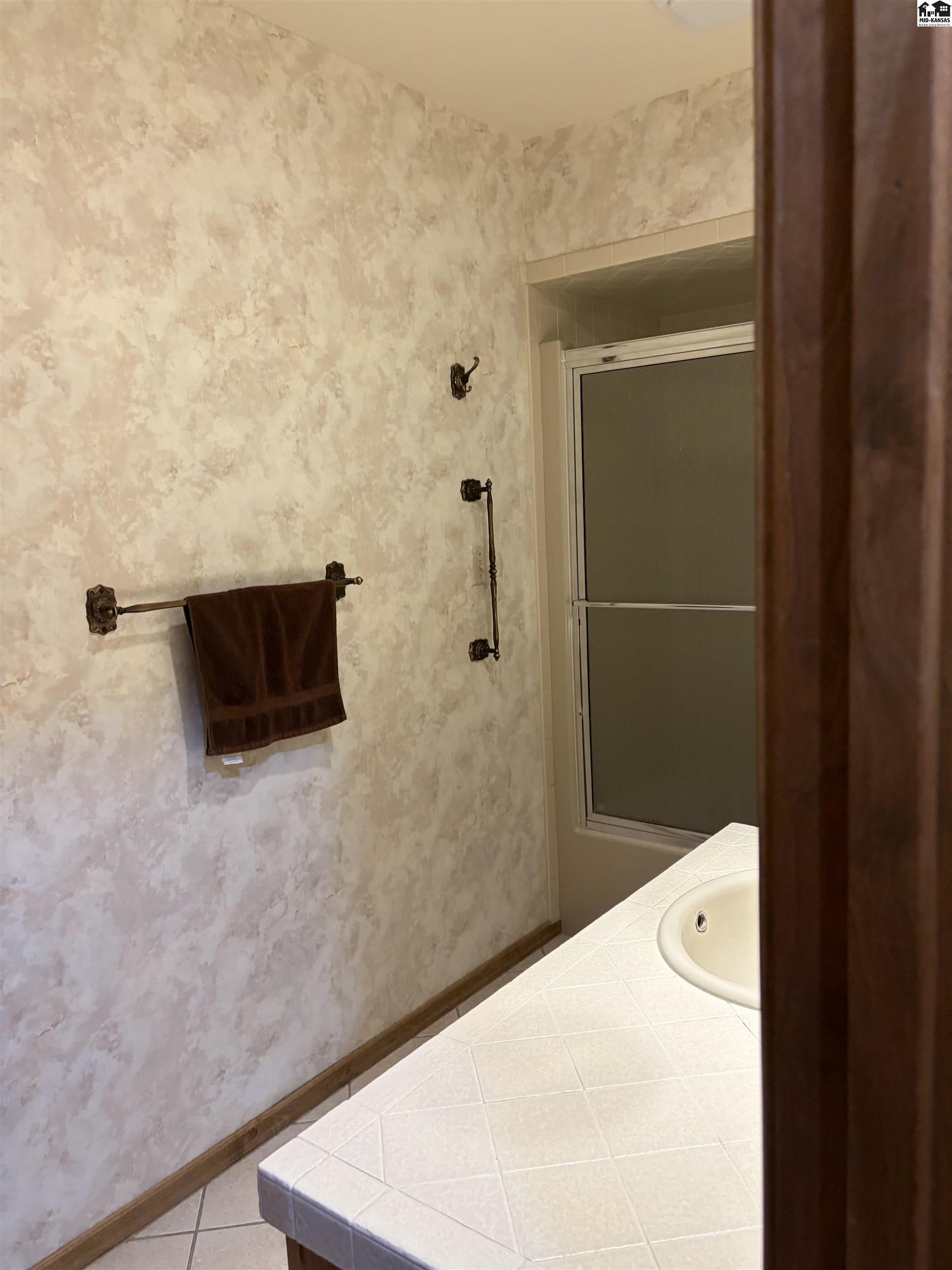 802 Bannock Burn Road Hutchinson KS 67502