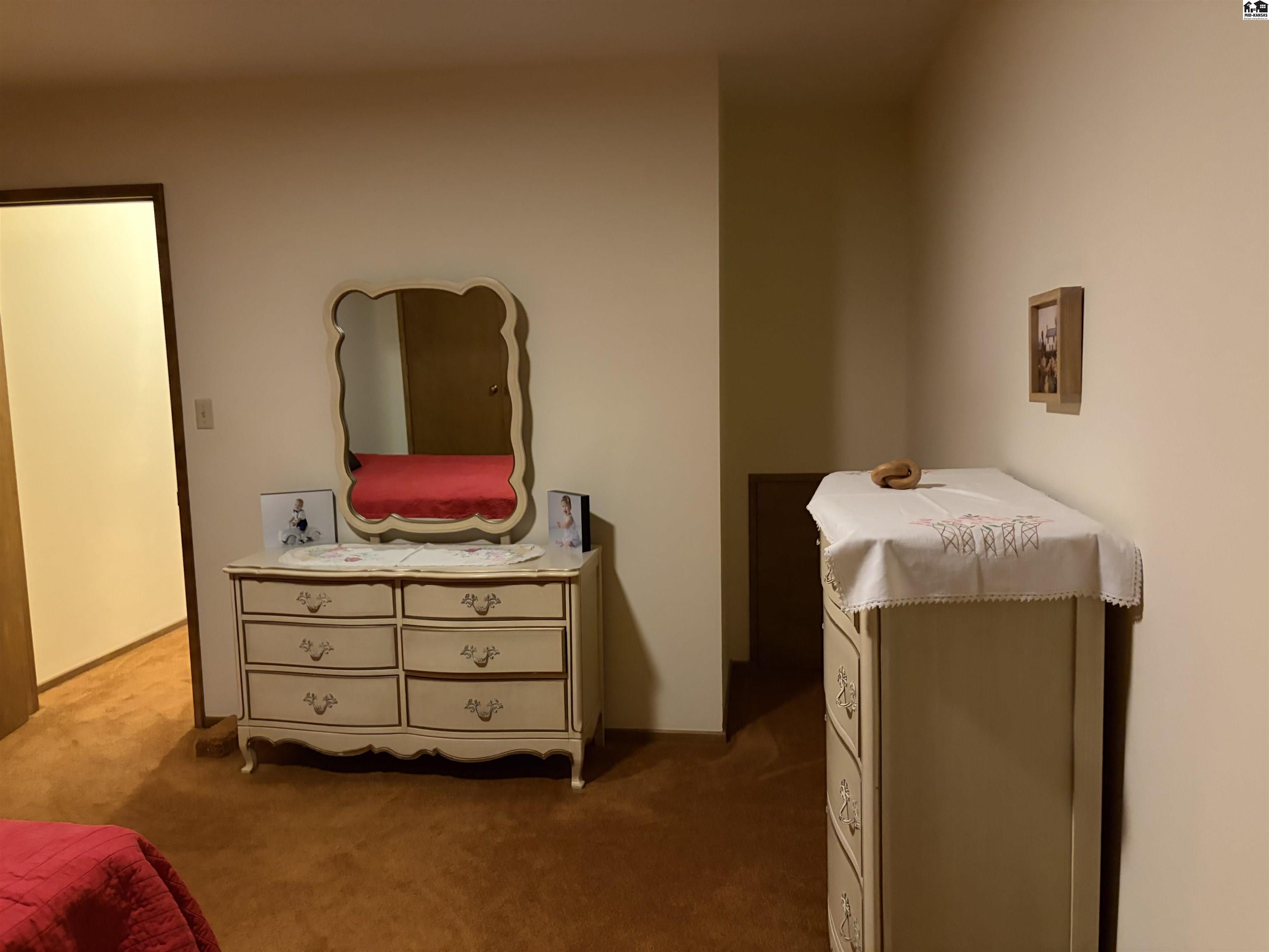 802 Bannock Burn Road Hutchinson KS 67502