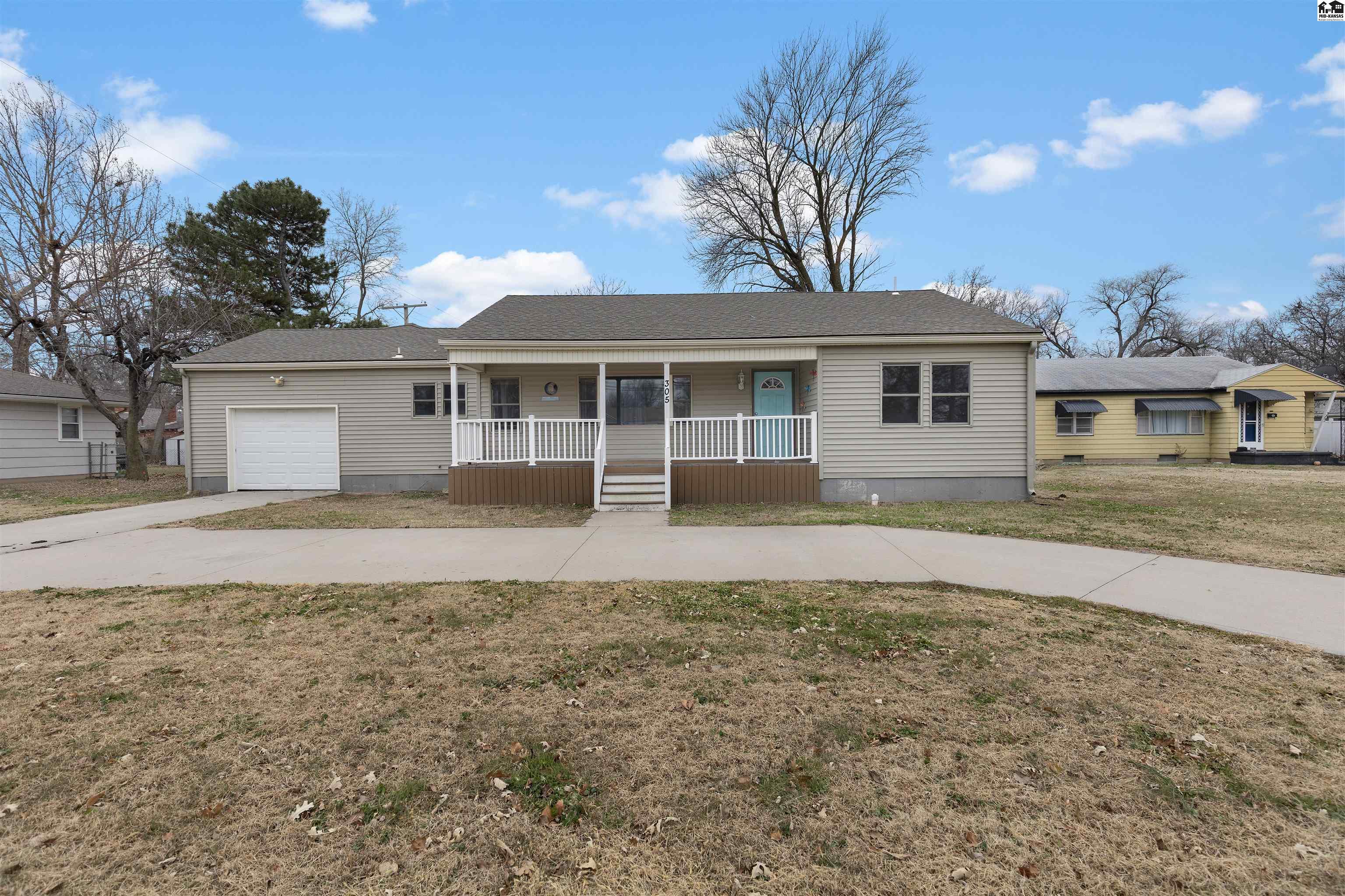 305 W 30th Avenue Hutchinson KS 67502