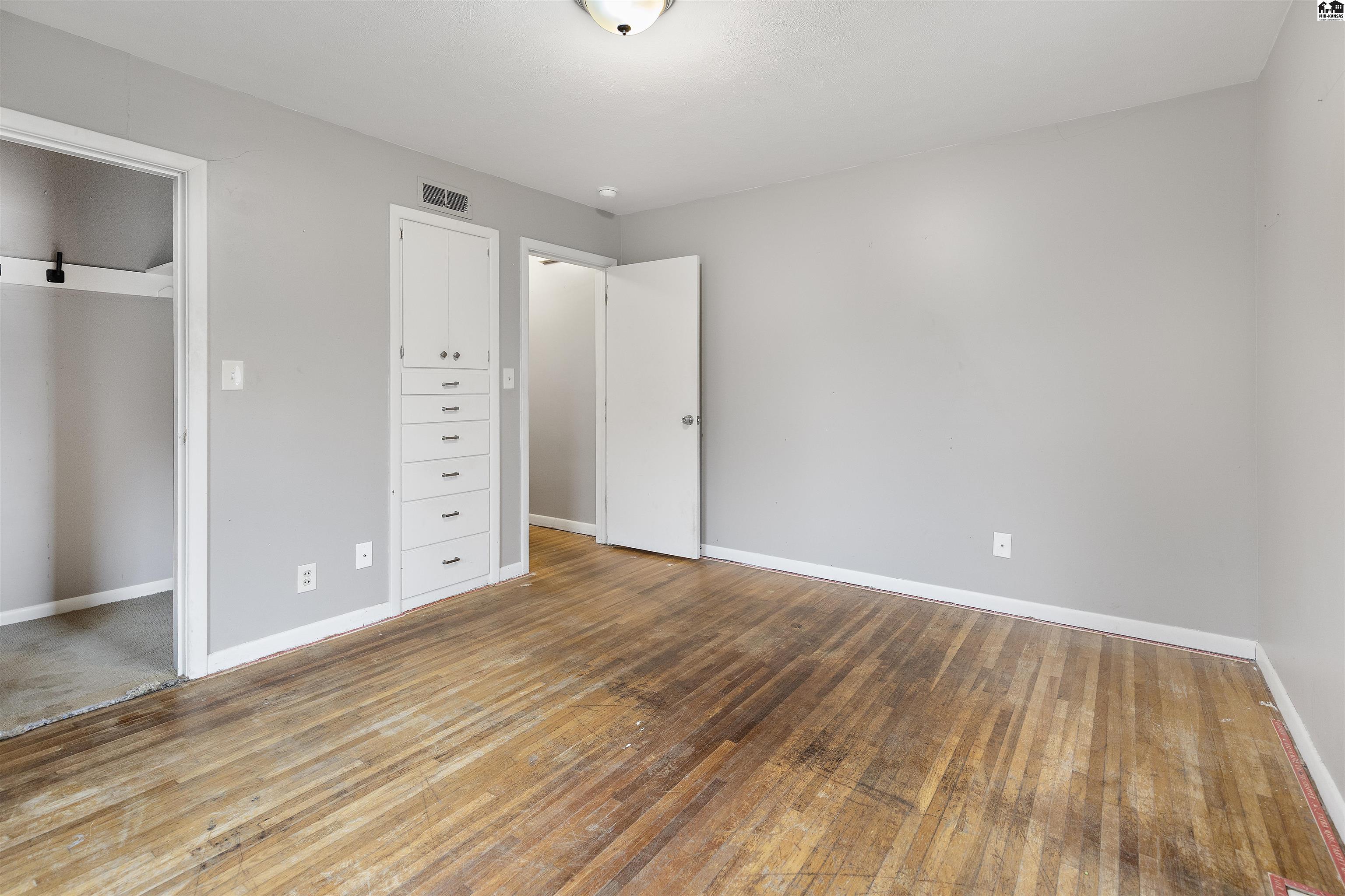 305 W 30th Avenue Hutchinson KS 67502