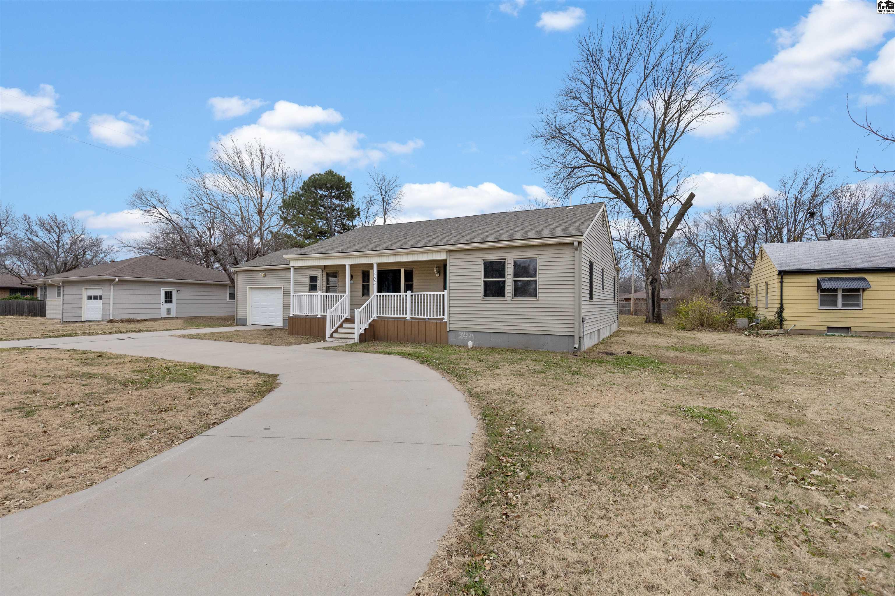 305 W 30th Avenue Hutchinson KS 67502