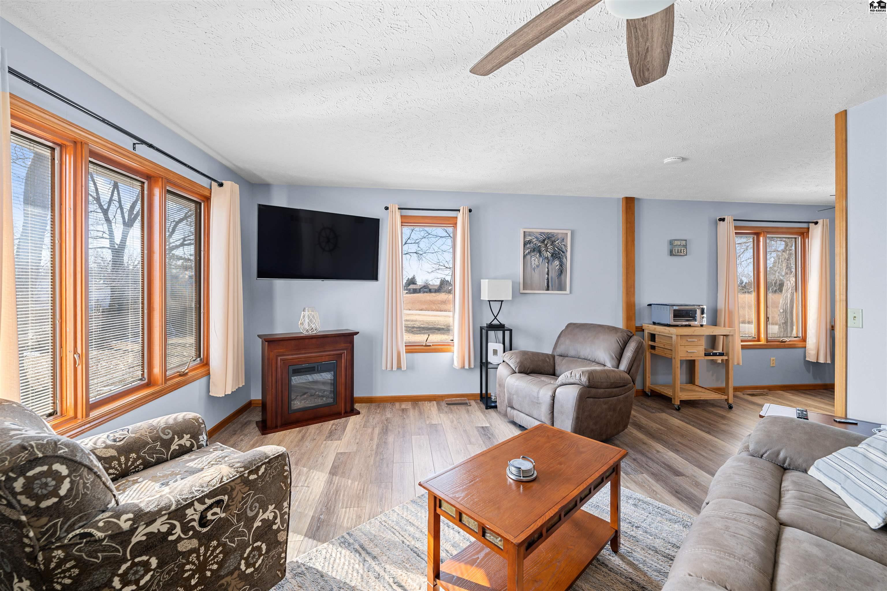 4 Utley Boulevard Marquette KS 67464