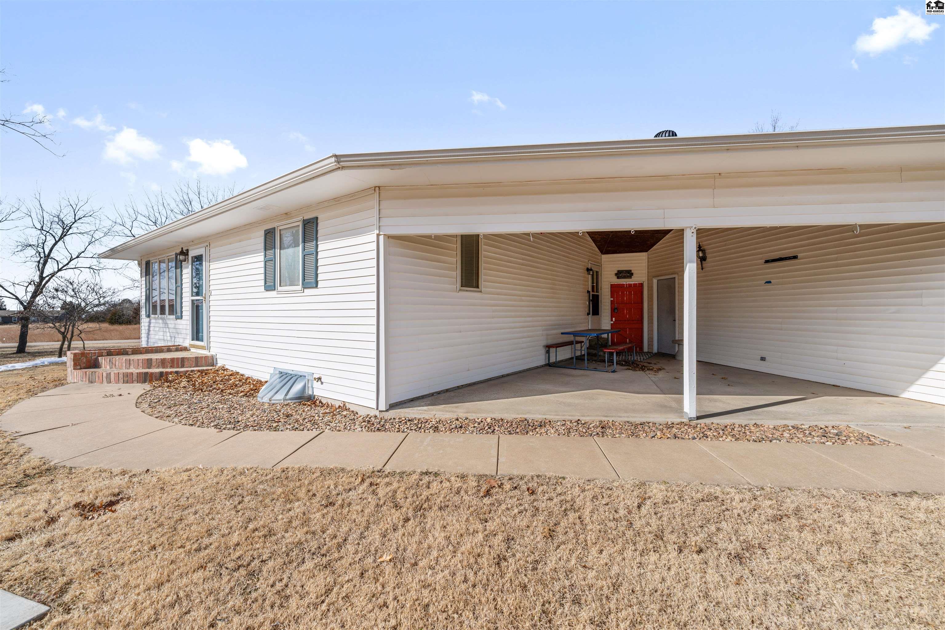4 Utley Boulevard Marquette KS 67464