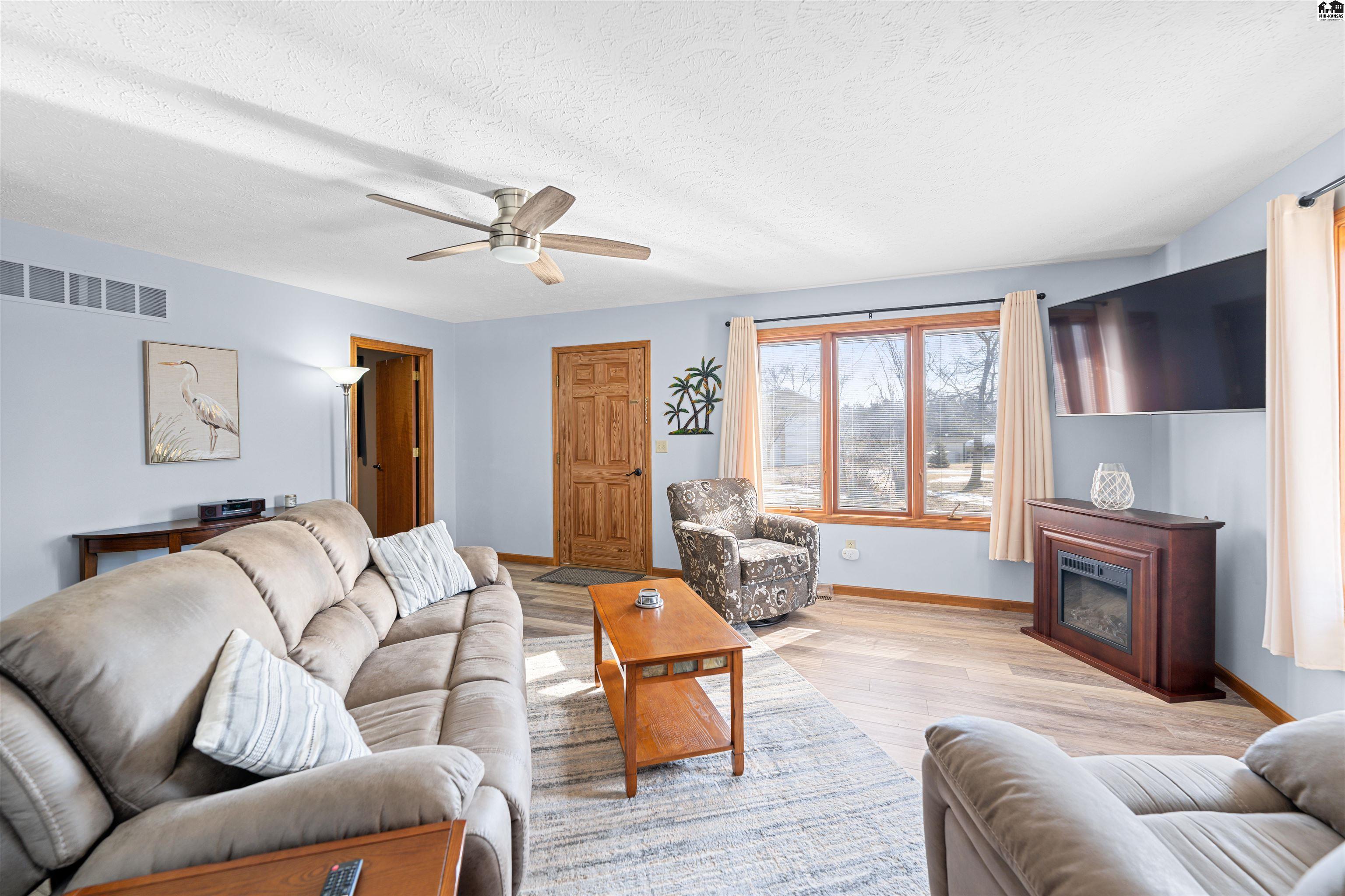 4 Utley Boulevard Marquette KS 67464