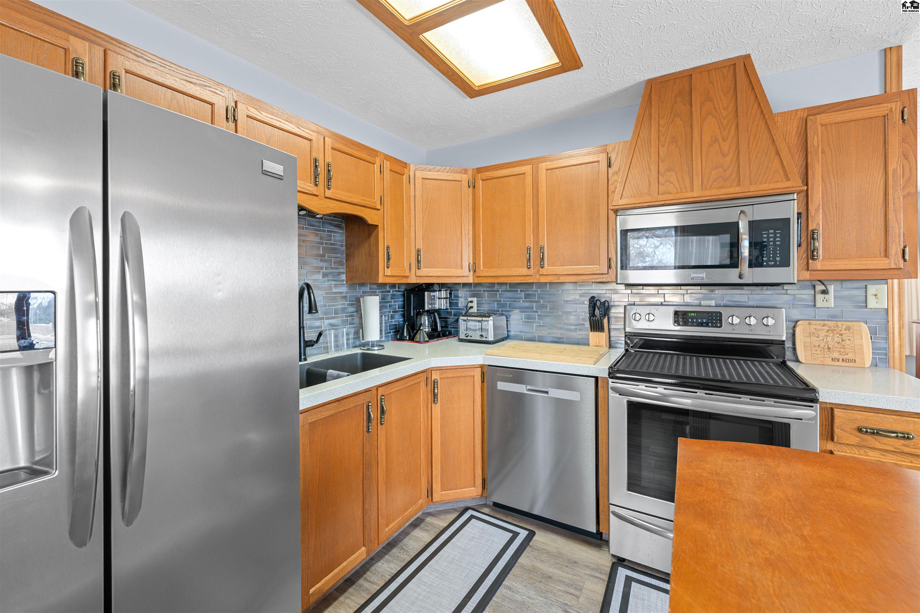 4 Utley Boulevard Marquette KS 67464