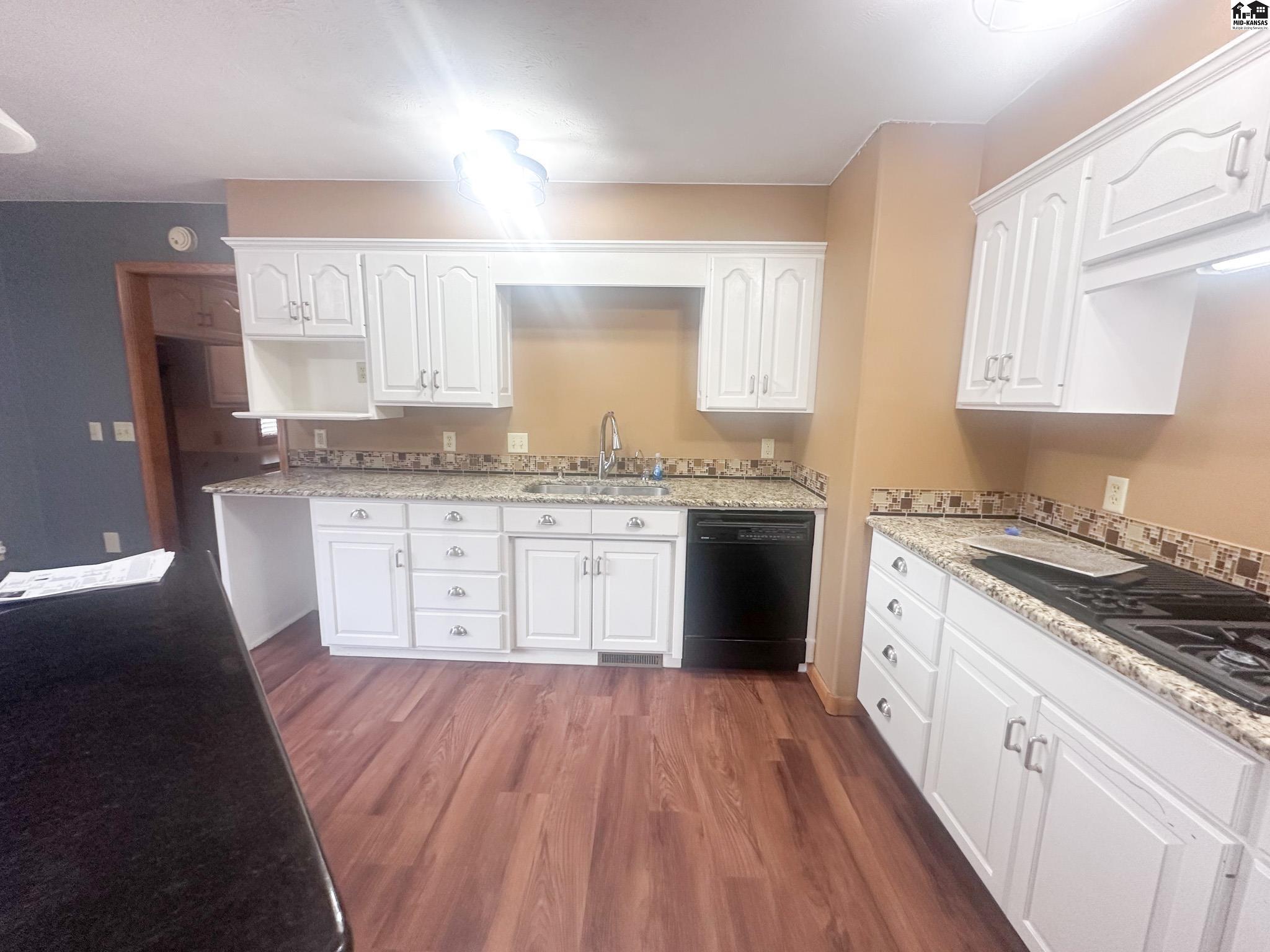 1114 W Hoover Road Kingman KS 67068