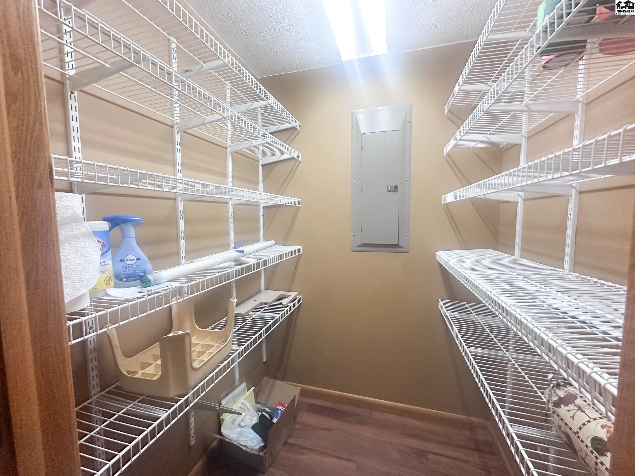 1114 W Hoover Road Kingman KS 67068