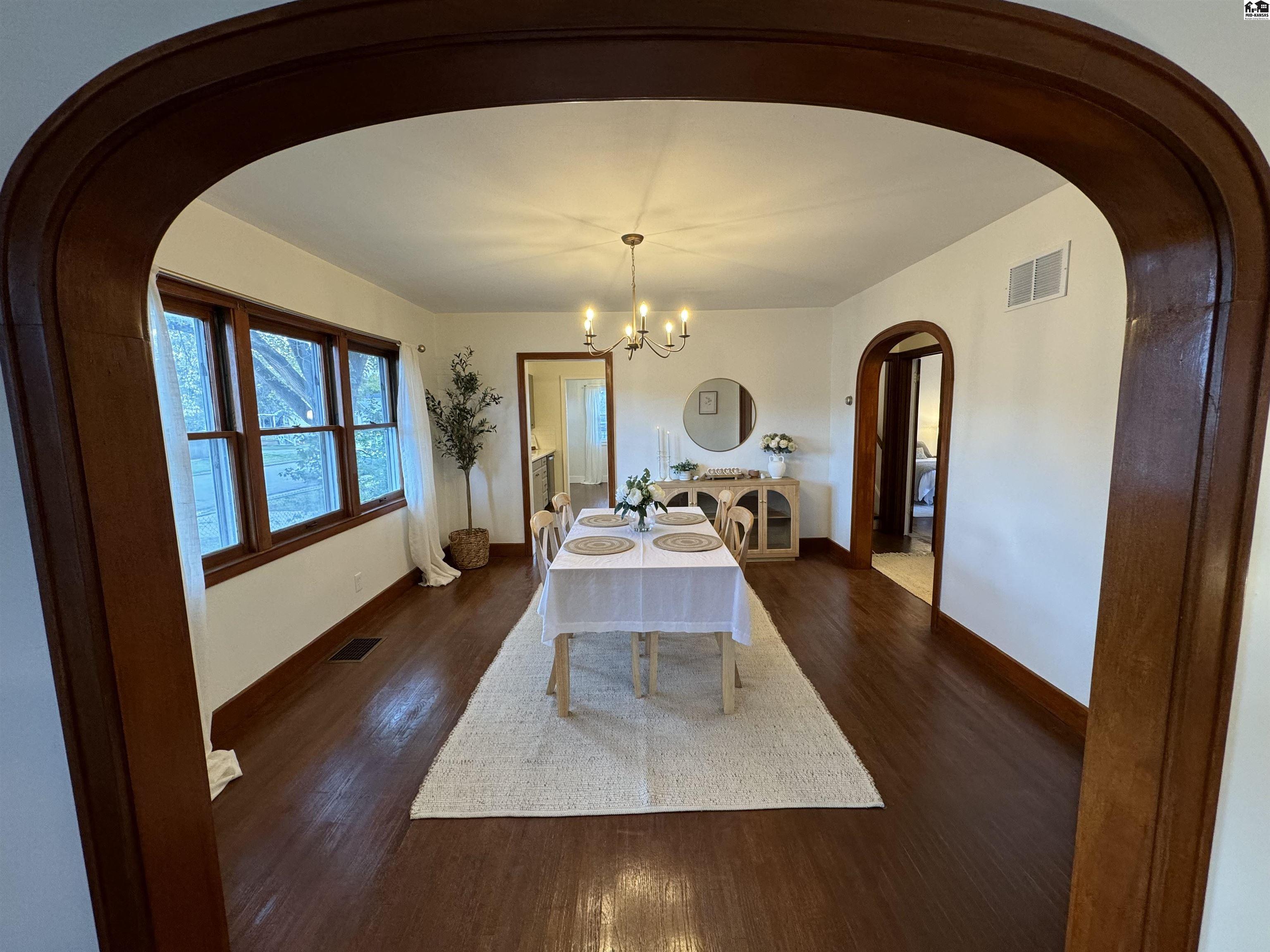 1201 N. Monroe Hutchinson KS 67501