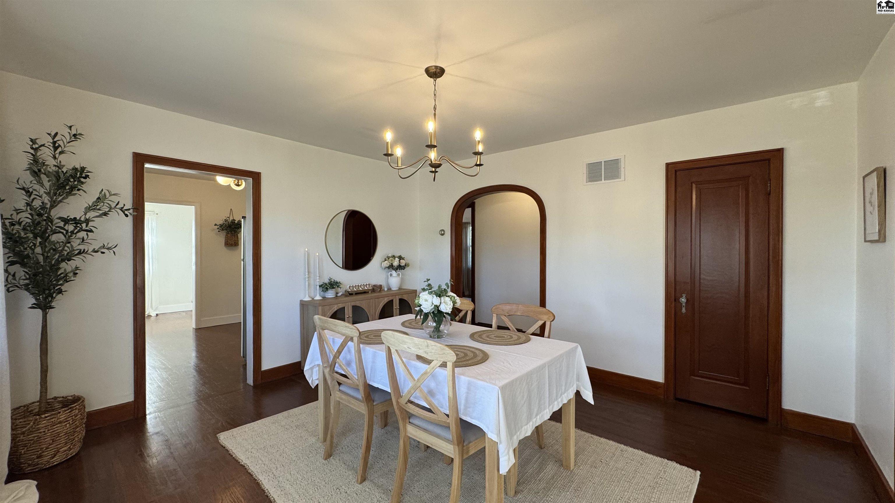 1201 N. Monroe Hutchinson KS 67501