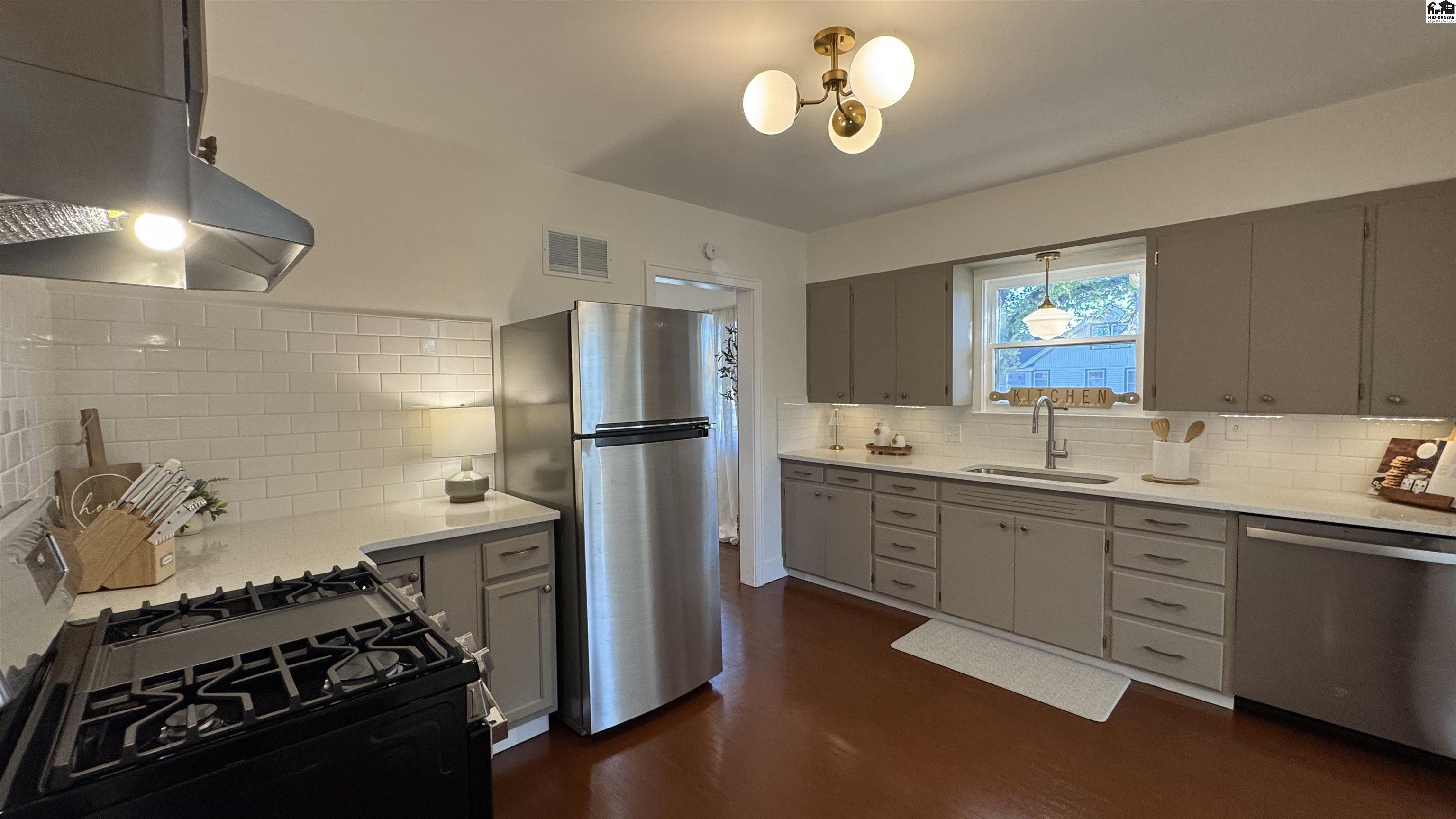 1201 N. Monroe Hutchinson KS 67501