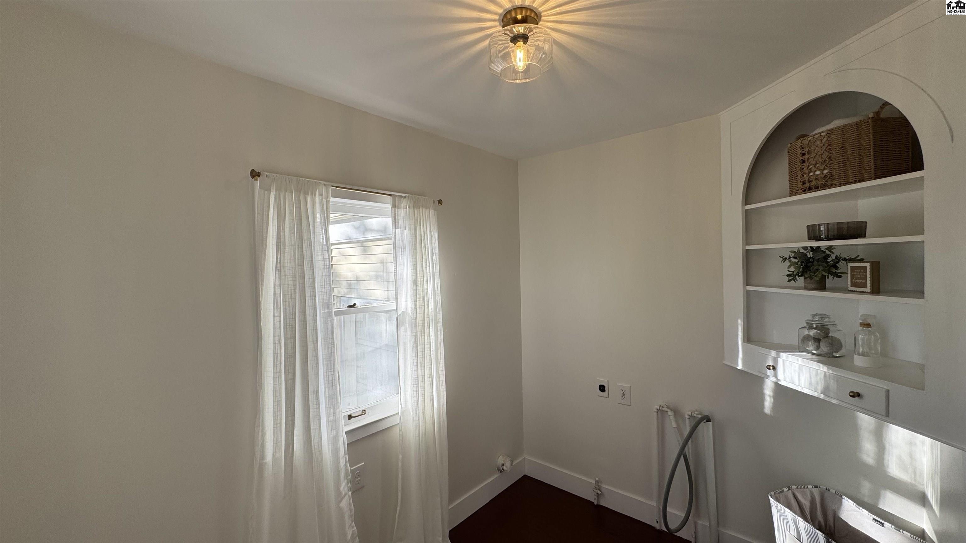 1201 N. Monroe Hutchinson KS 67501