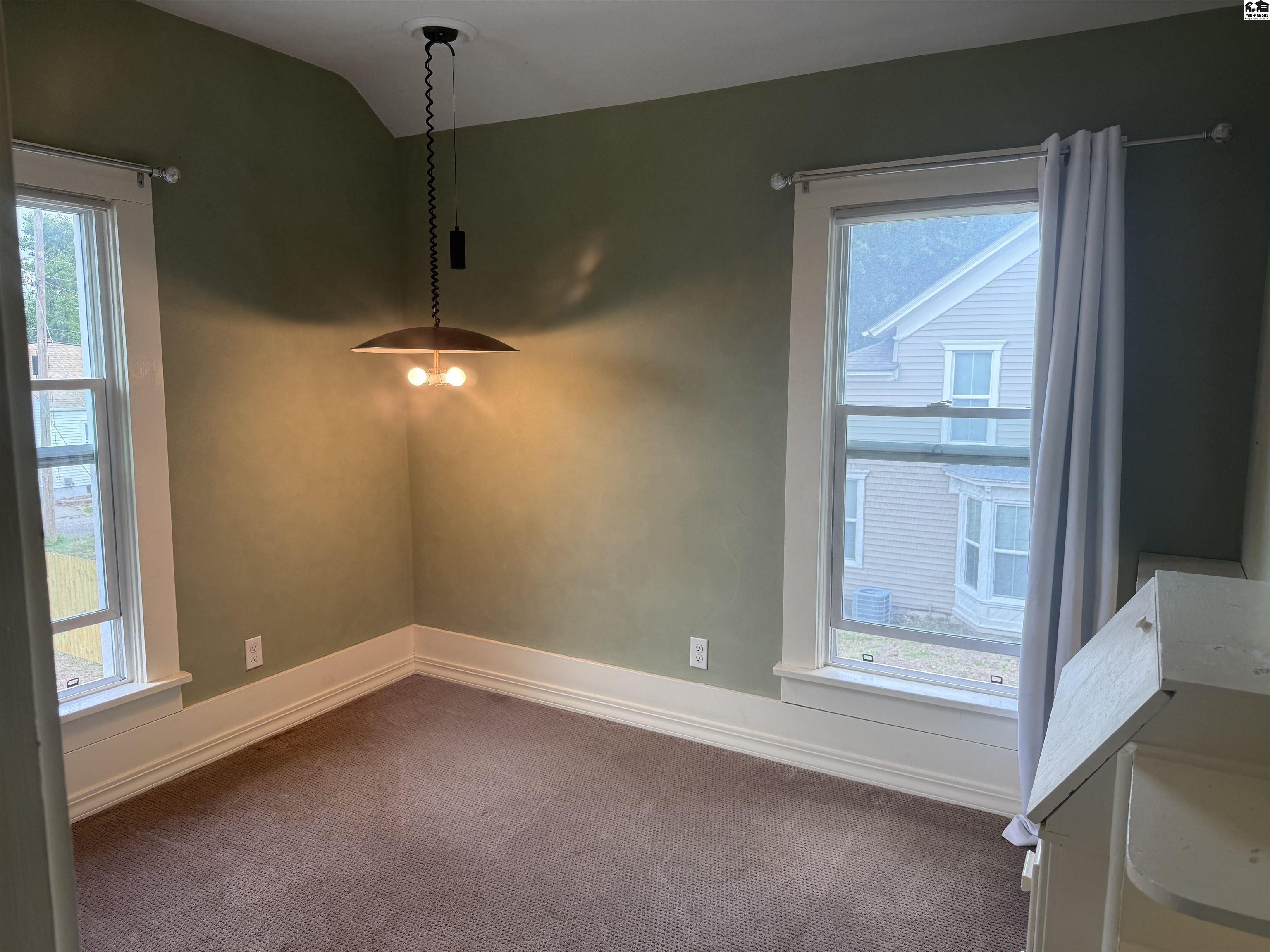 519 E Eliazabeth Mcpherson KS 67460